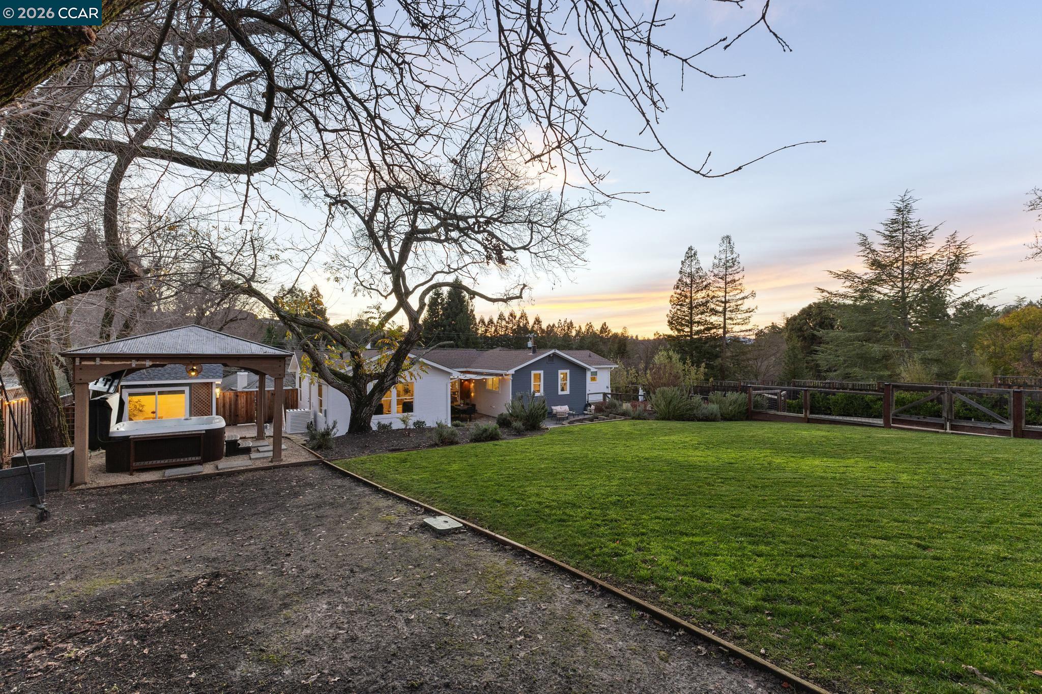 Detail Gallery Image 40 of 59 For 2216 Blackwood Dr, Walnut Creek,  CA 94596 - 3 Beds | 2/1 Baths