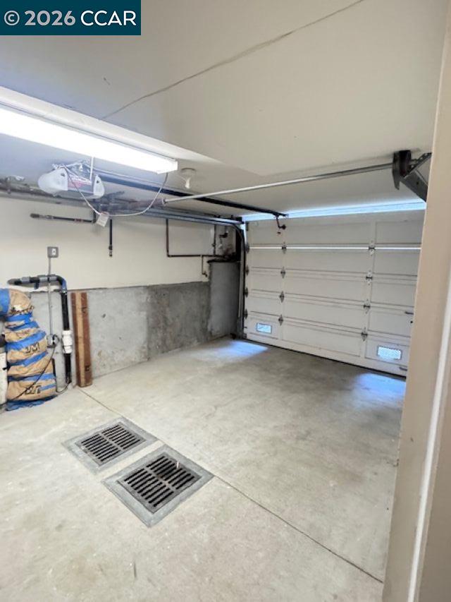 Detail Gallery Image 27 of 38 For 3651 16th, San Francisco,  CA 94114 - 4 Beds | 2 Baths