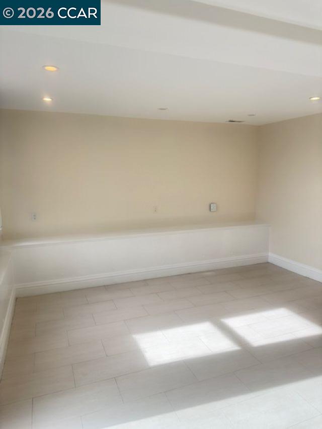 Detail Gallery Image 35 of 38 For 3651 16th, San Francisco,  CA 94114 - 4 Beds | 2 Baths