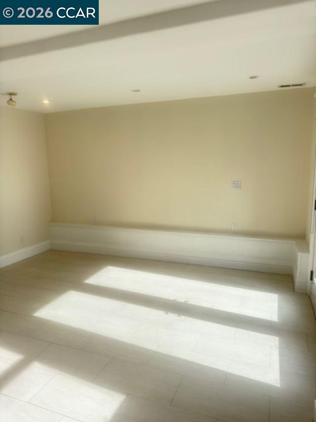 Detail Gallery Image 36 of 38 For 3651 16th, San Francisco,  CA 94114 - 4 Beds | 2 Baths