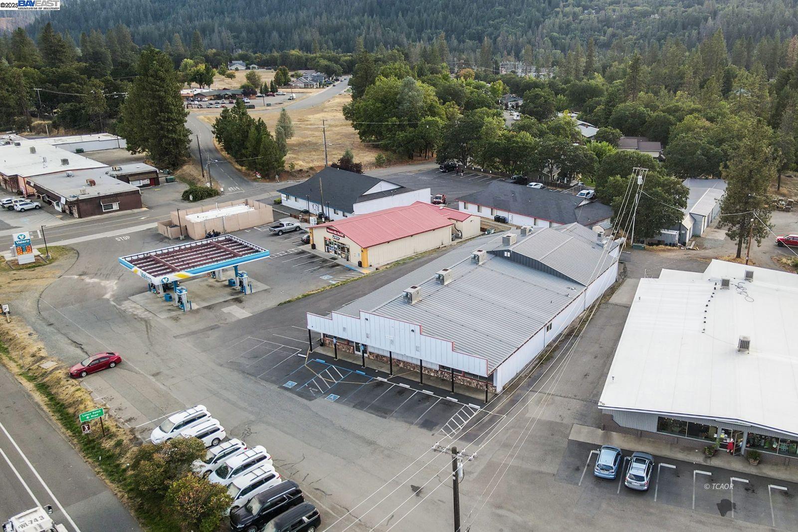 1450 Main St., Weaverville CA 96093 — photo 11