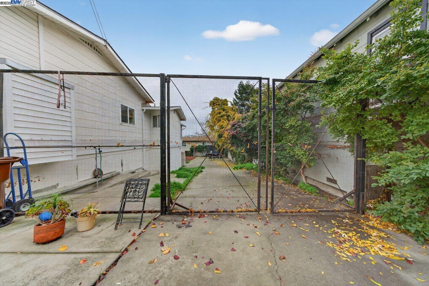 Detail Gallery Image 36 of 40 For 229 Lake Ave, Rodeo,  CA 94572 - 3 Beds | 2 Baths