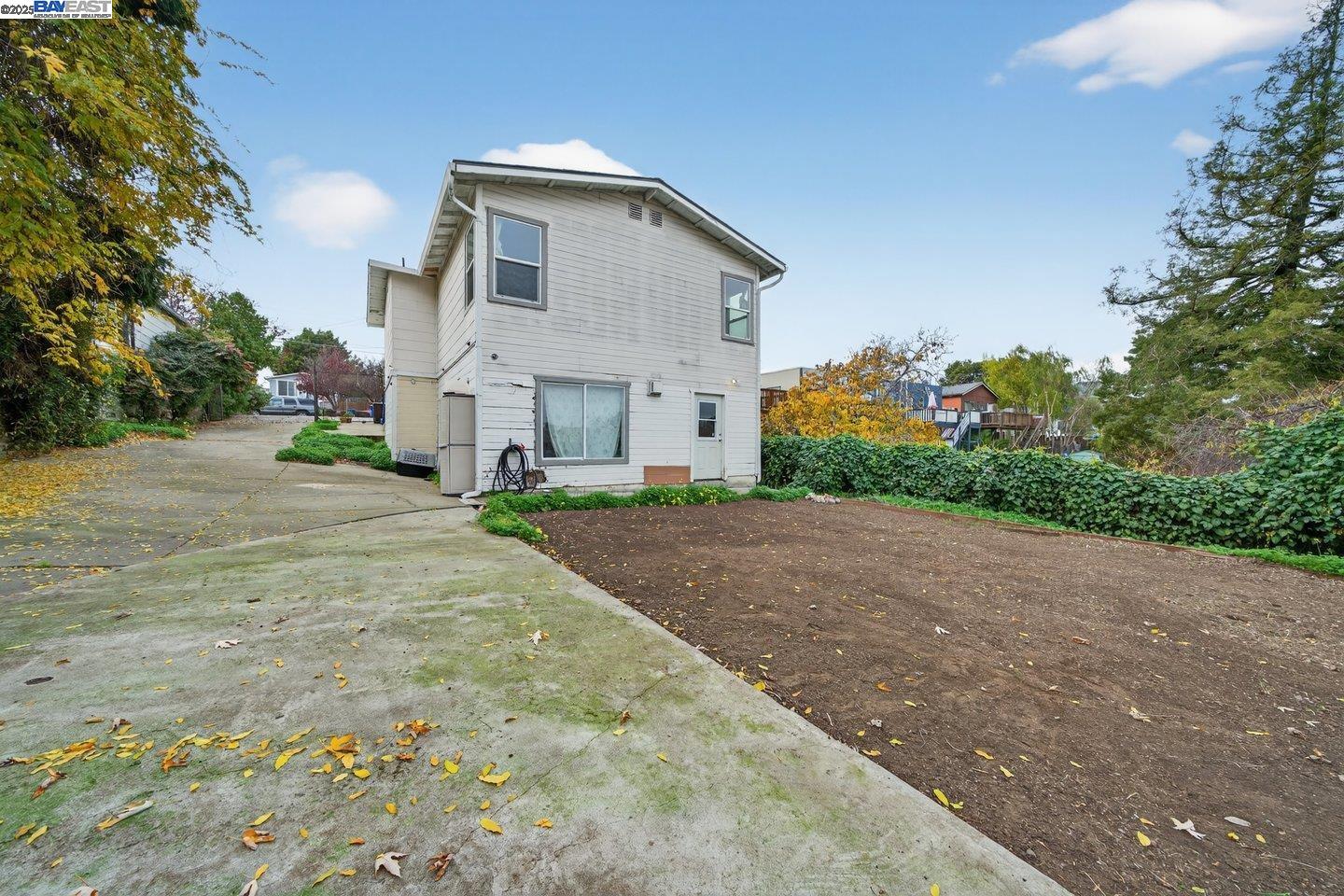 Detail Gallery Image 38 of 40 For 229 Lake Ave, Rodeo,  CA 94572 - 3 Beds | 2 Baths