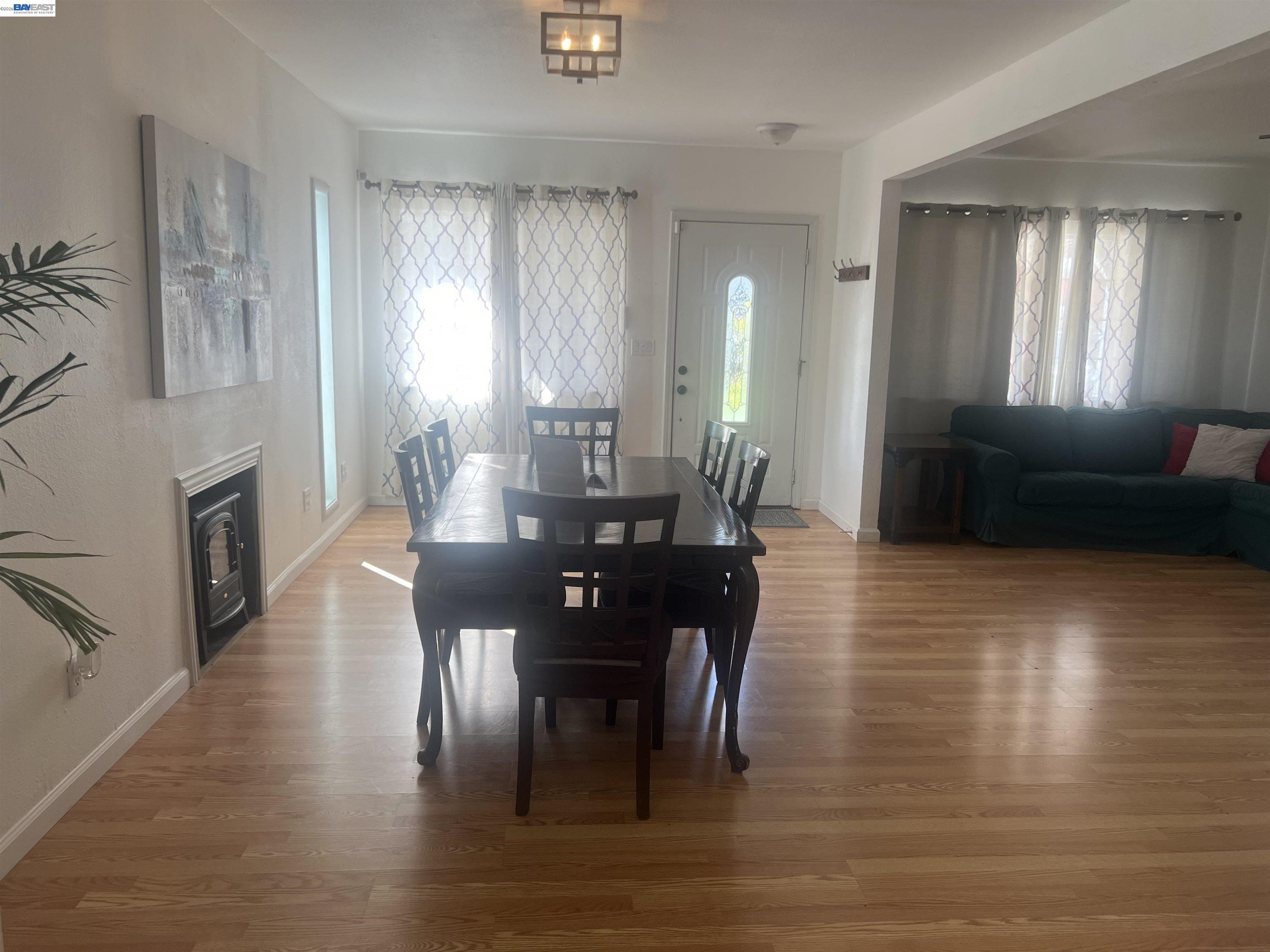 Detail Gallery Image 10 of 40 For 229 Lake Ave, Rodeo,  CA 94572 - 3 Beds | 2 Baths