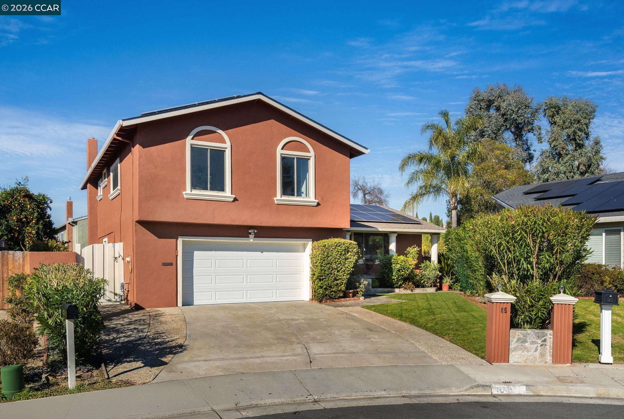 Front Image Thumbnail for CC41119602