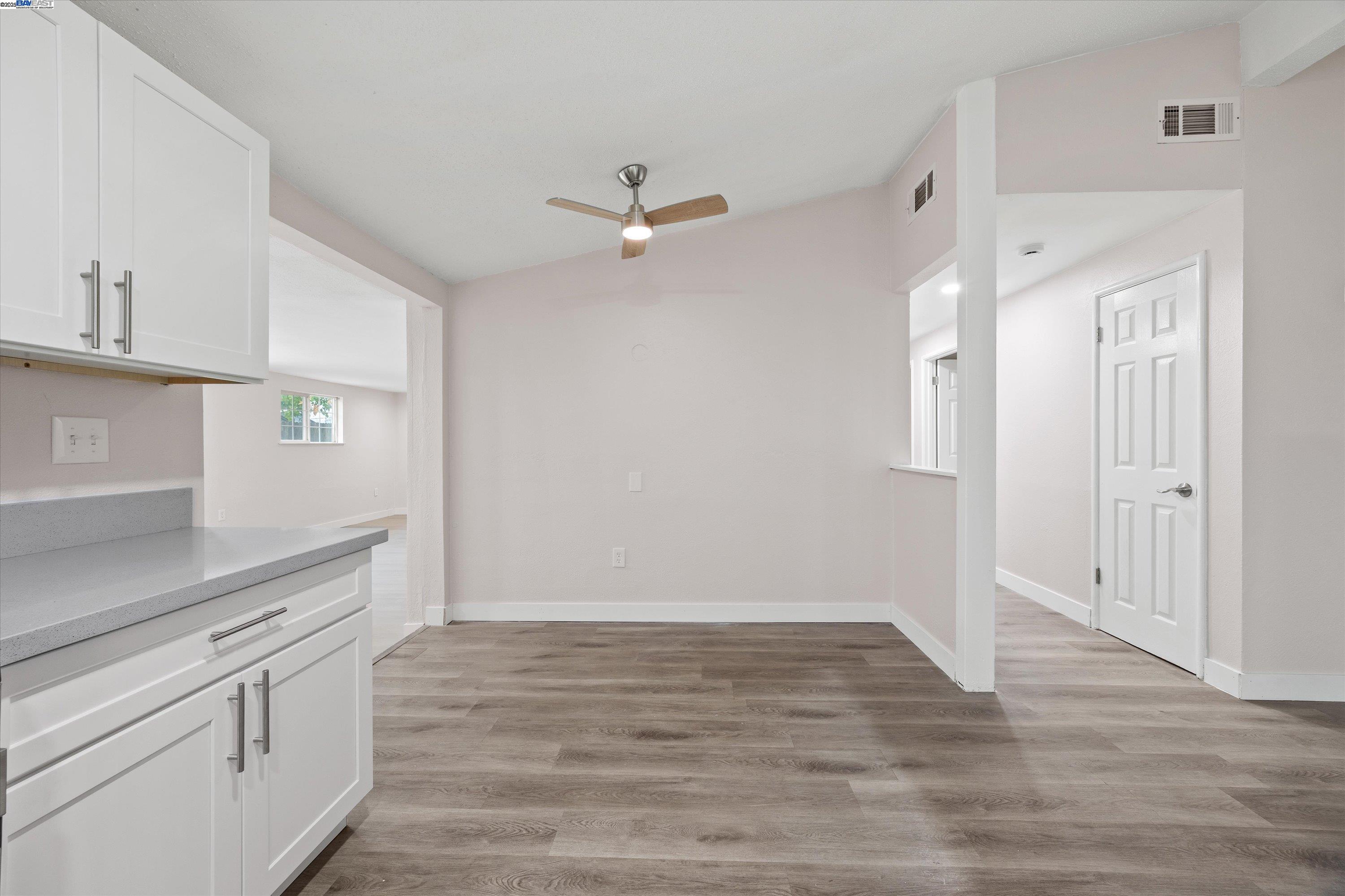 Detail Gallery Image 13 of 35 For 7941 Andora Way, Sacramento,  CA 95824 - 4 Beds | 1 Baths