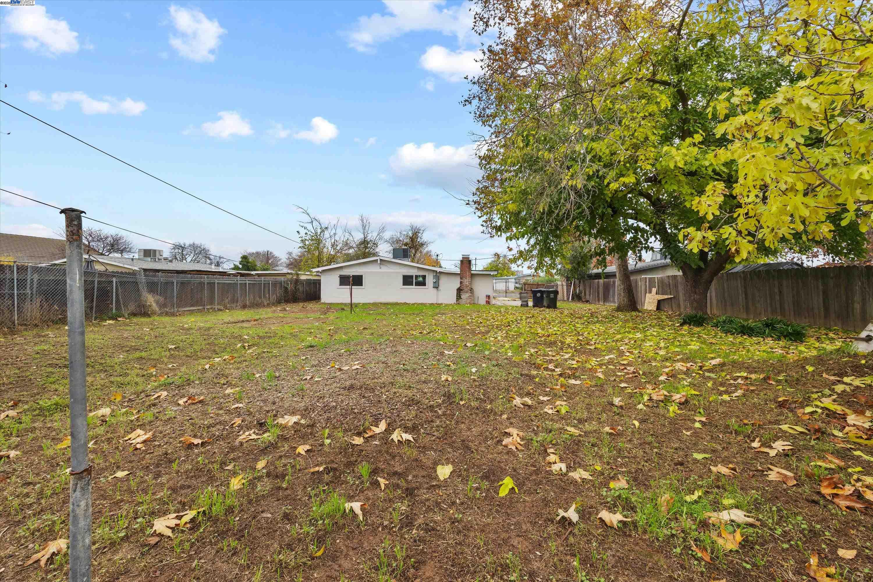 Detail Gallery Image 27 of 35 For 7941 Andora Way, Sacramento,  CA 95824 - 4 Beds | 1 Baths