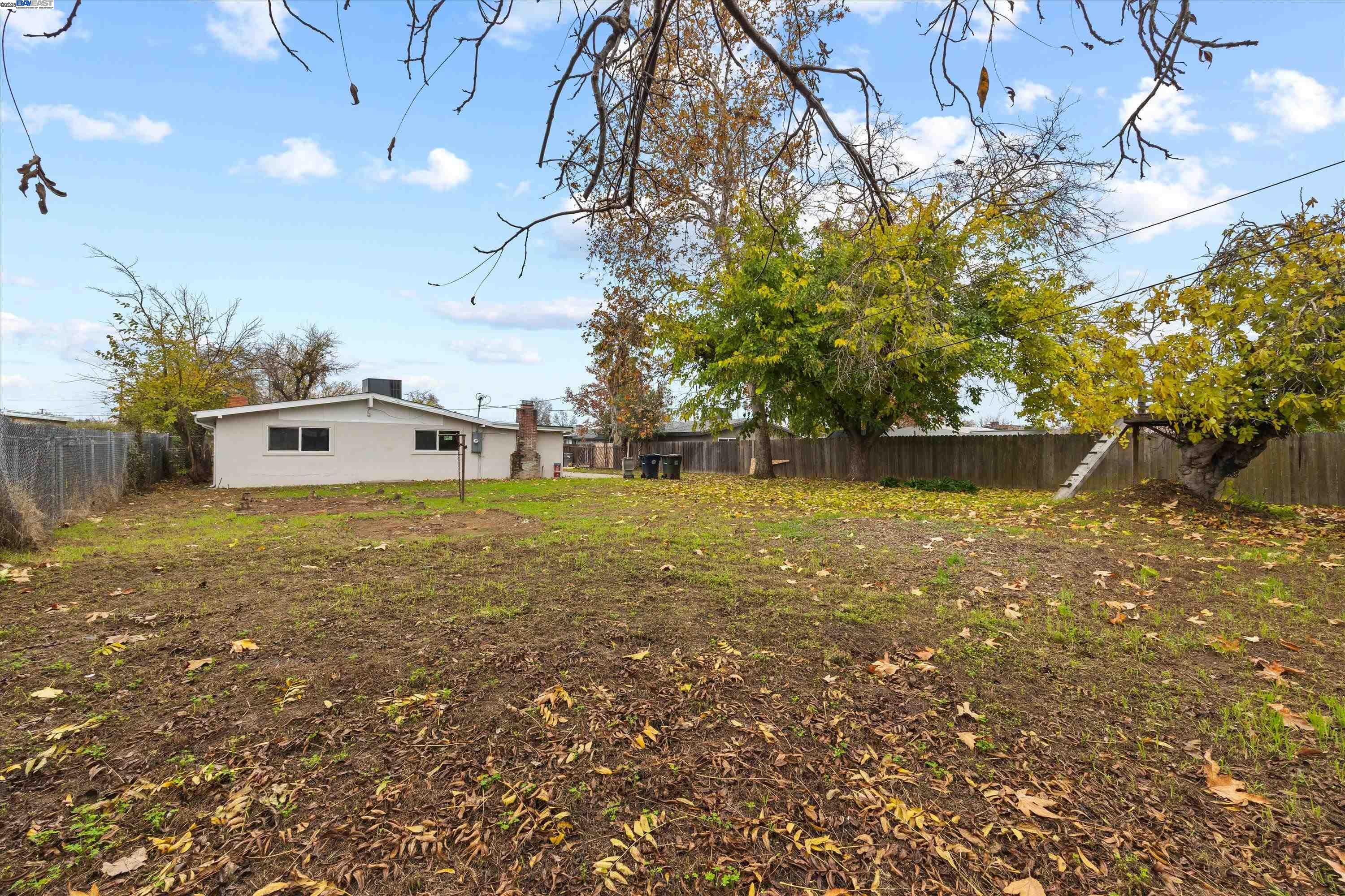 Detail Gallery Image 28 of 35 For 7941 Andora Way, Sacramento,  CA 95824 - 4 Beds | 1 Baths