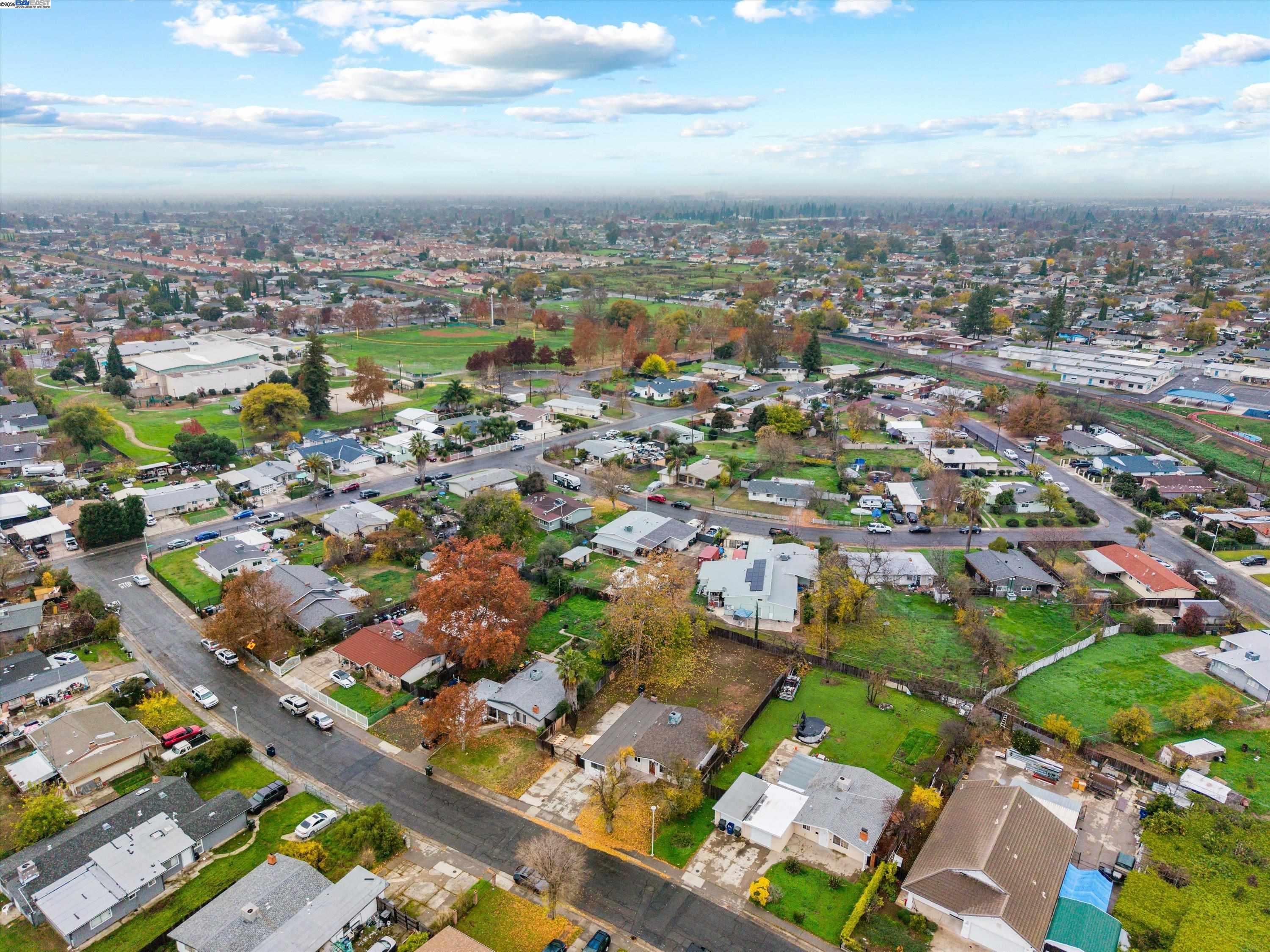 Detail Gallery Image 31 of 35 For 7941 Andora Way, Sacramento,  CA 95824 - 4 Beds | 1 Baths