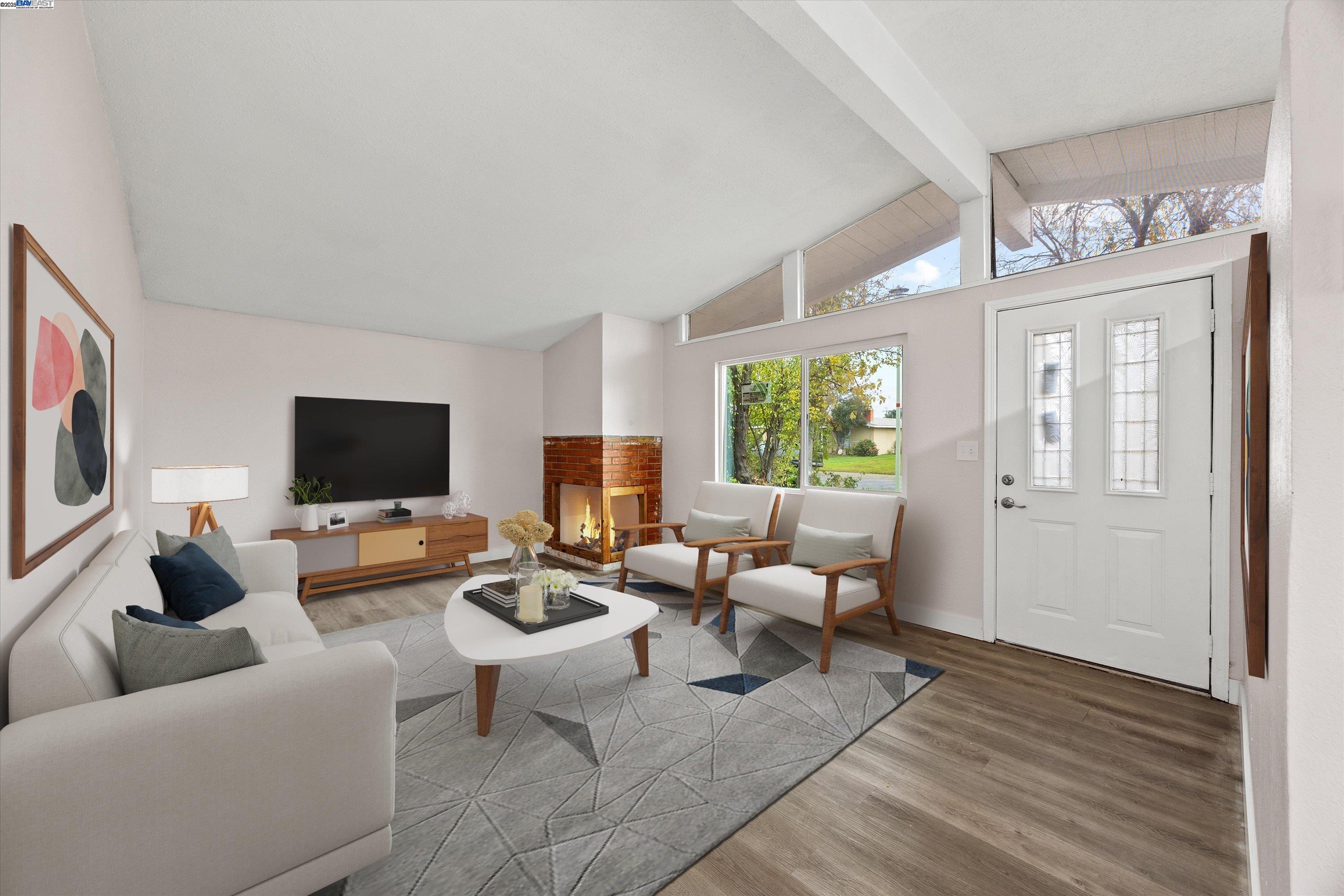 Detail Gallery Image 7 of 35 For 7941 Andora Way, Sacramento,  CA 95824 - 4 Beds | 1 Baths