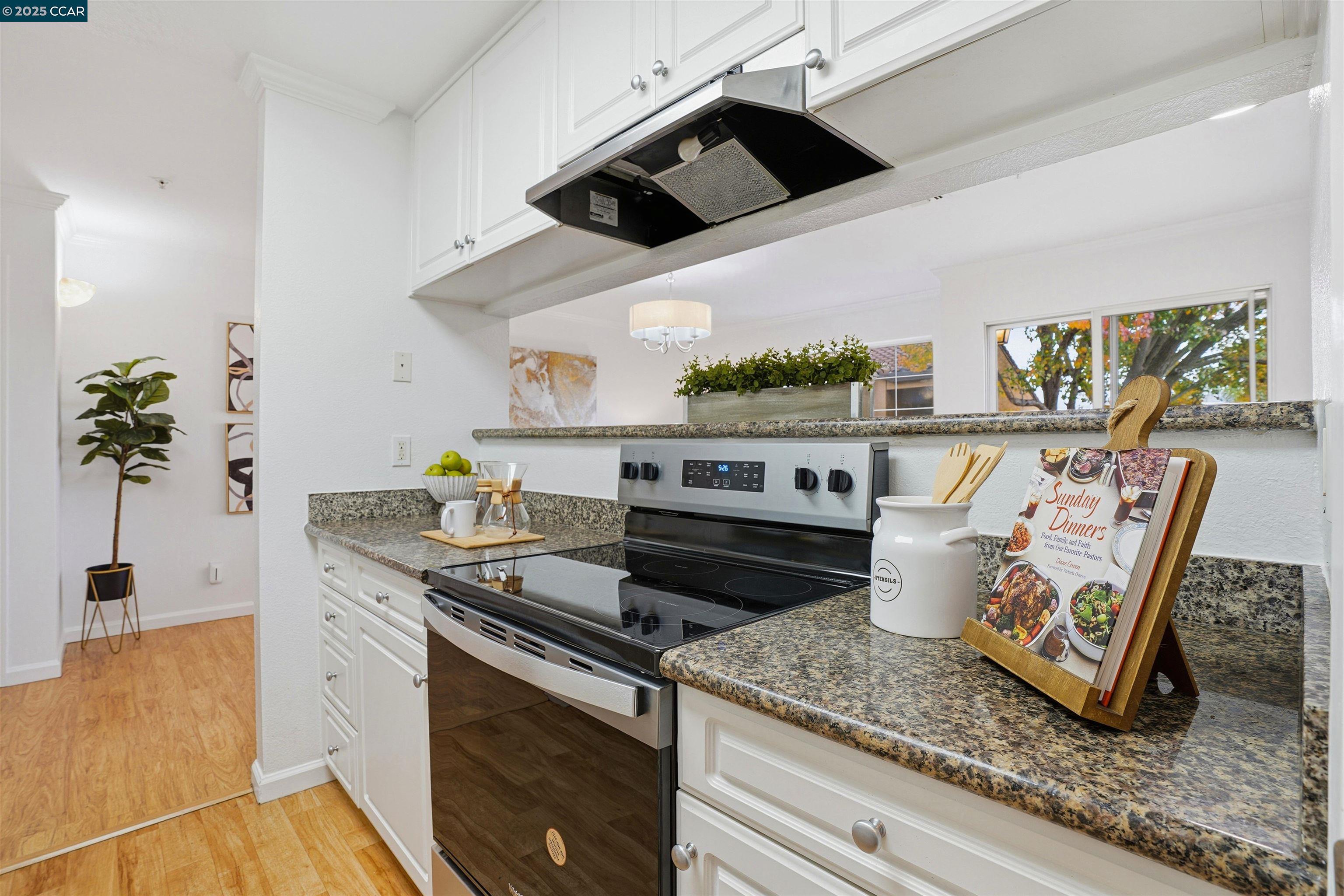 Detail Gallery Image 15 of 31 For 480 Bollinger Canyon Ln #273,  San Ramon,  CA 94582 - 1 Beds | 1 Baths