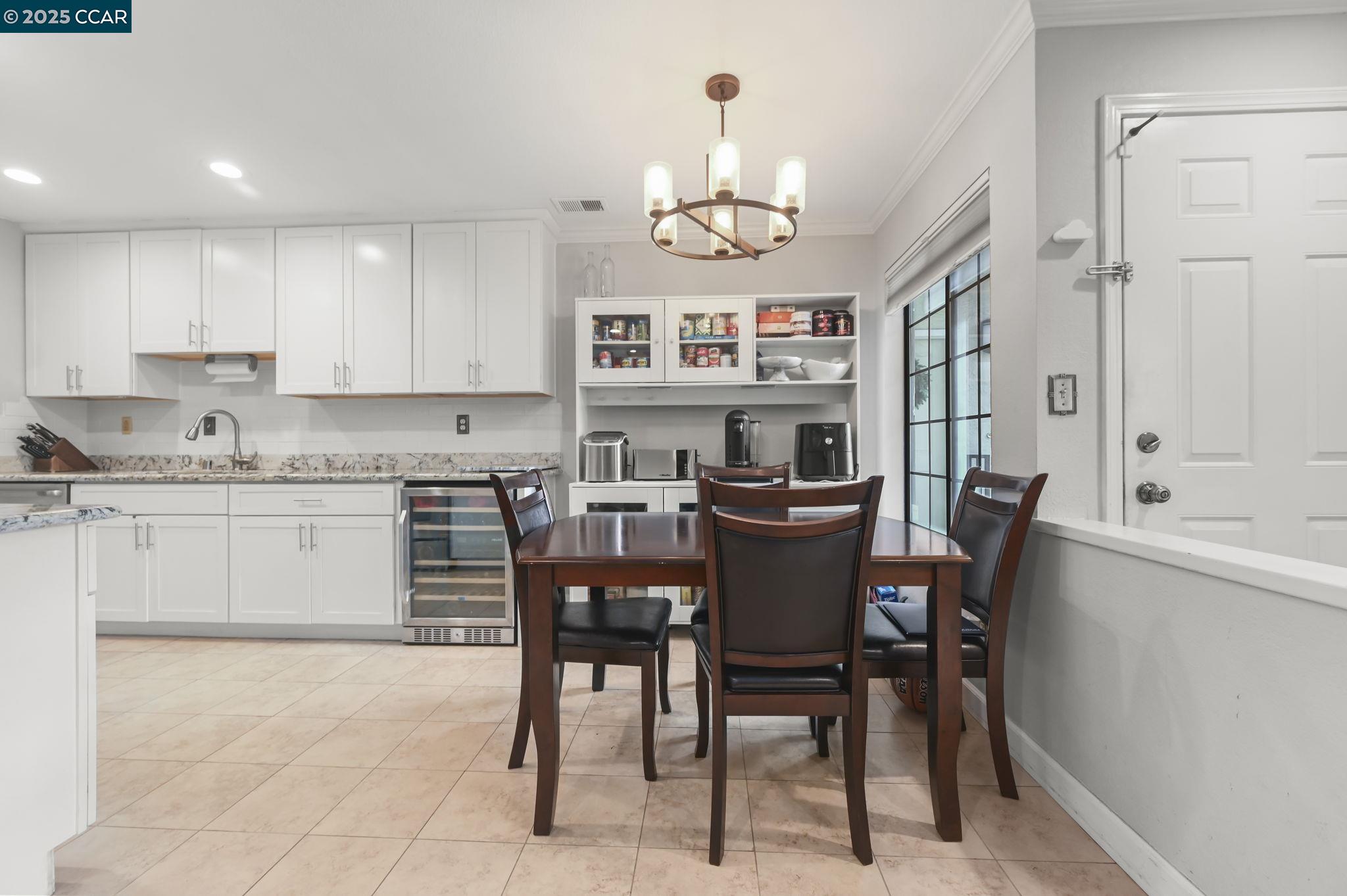 Photo #9: 41119696 Listing: Photo #9