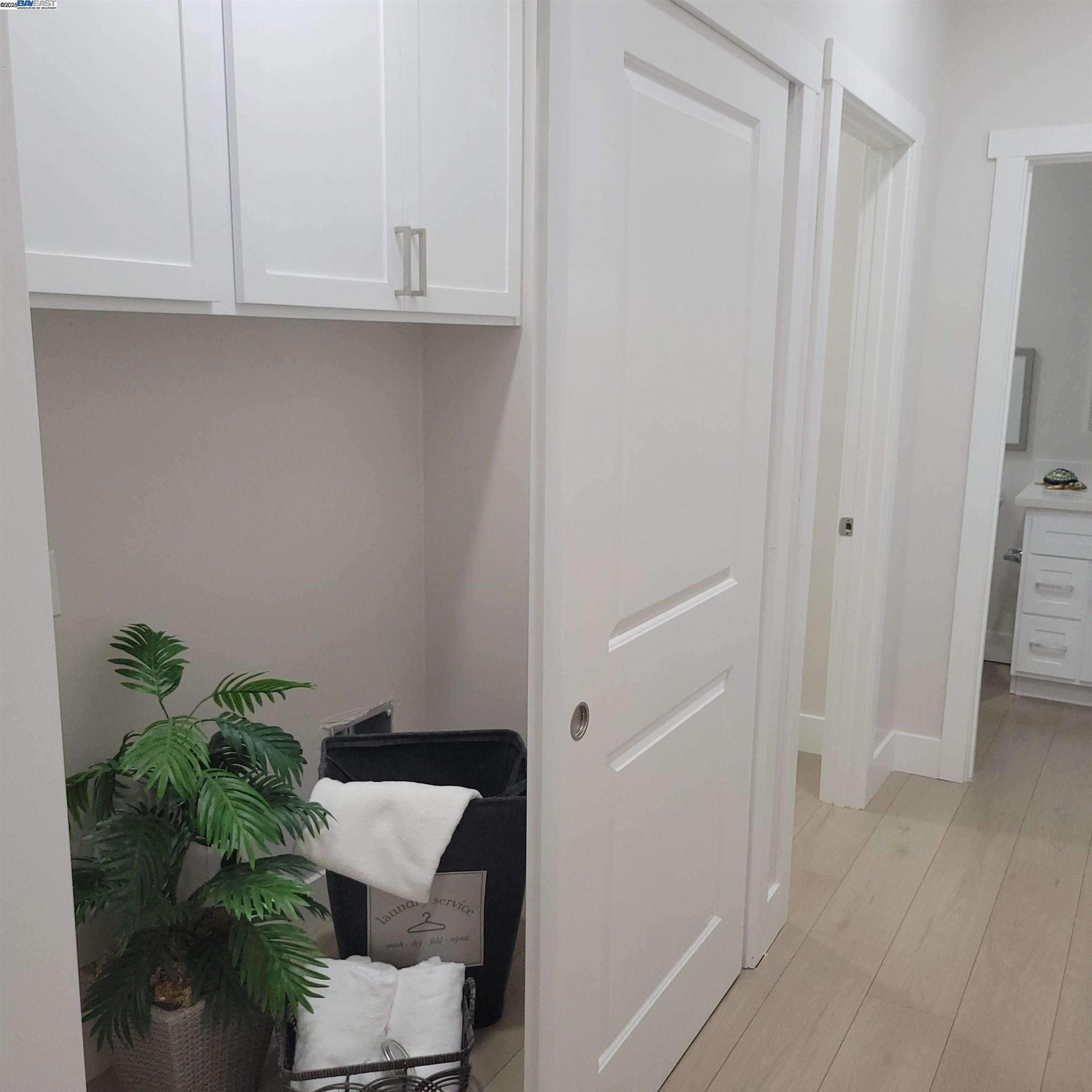 Detail Gallery Image 11 of 18 For 2627 Beaumont St, Sacramento,  CA 95815 - 5 Beds | 3/1 Baths