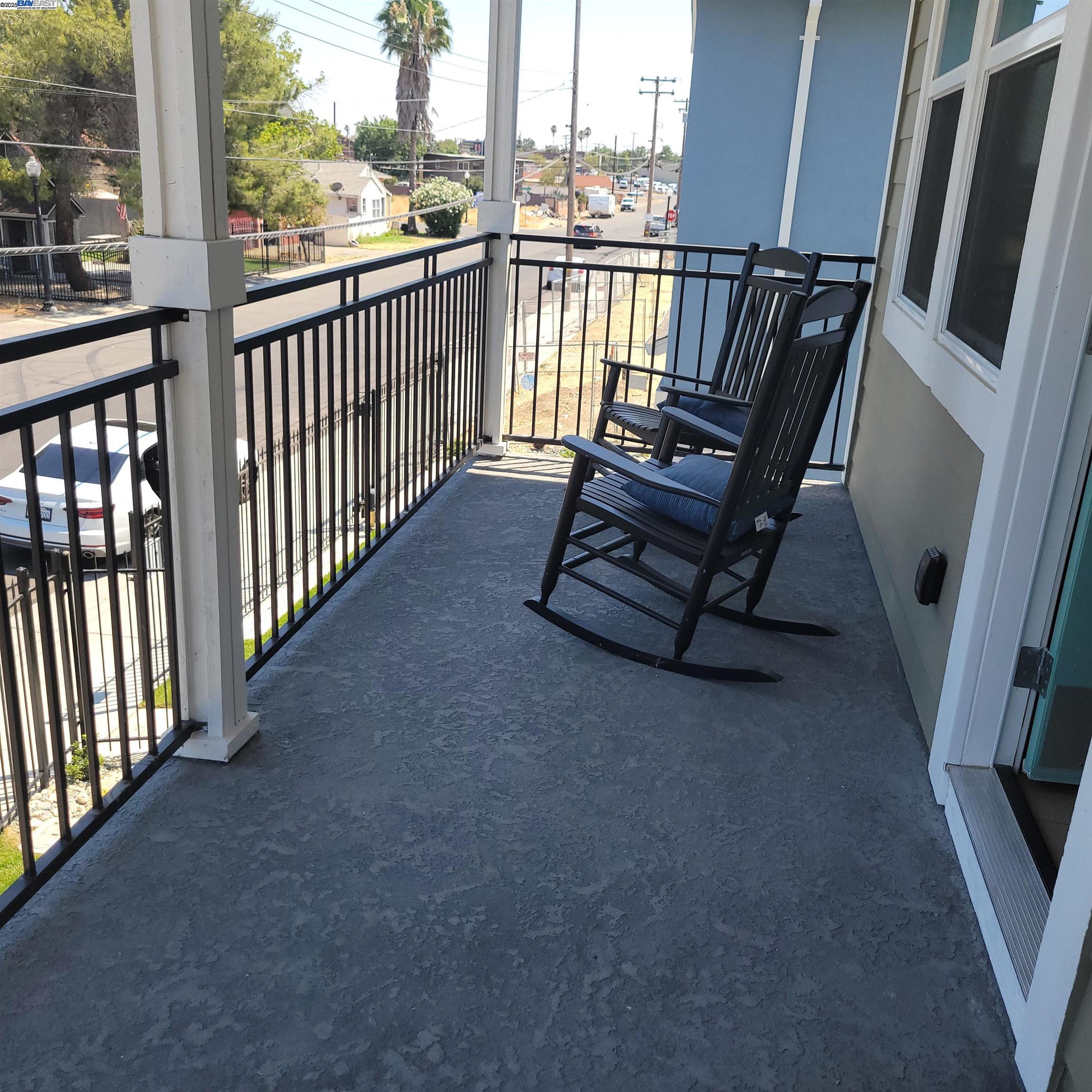 Detail Gallery Image 10 of 18 For 2627 Beaumont St, Sacramento,  CA 95815 - 5 Beds | 3/1 Baths