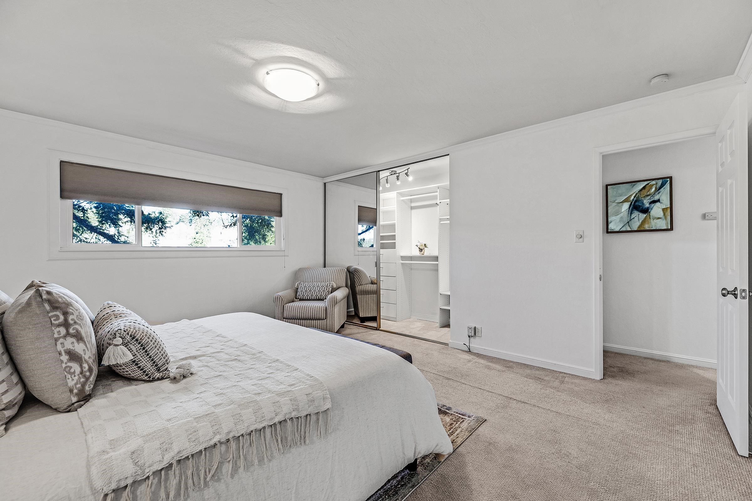 Detail Gallery Image 20 of 31 For 1120 Hollywood Ave #1,  Oakland,  CA 94602 - 3 Beds | 2 Baths