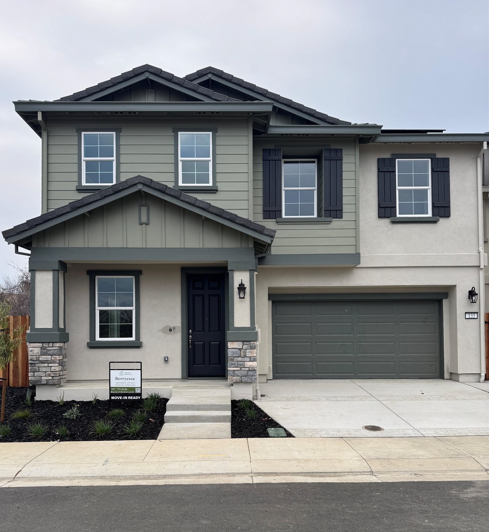 Front Image Thumbnail for BE41119747