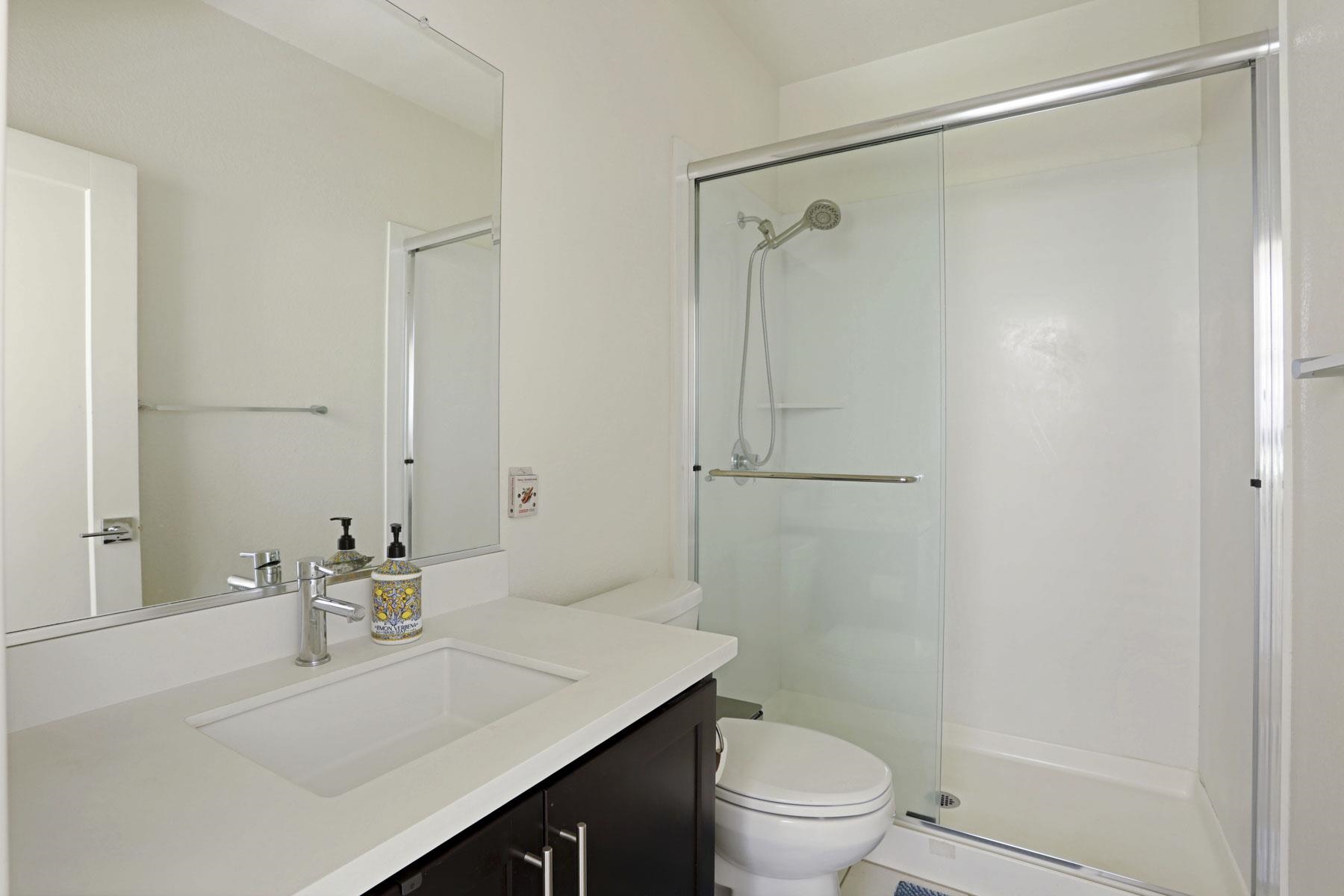 Detail Gallery Image 16 of 51 For 2605 Luna Ave, Tracy,  CA 95377 - 4 Beds | 3 Baths