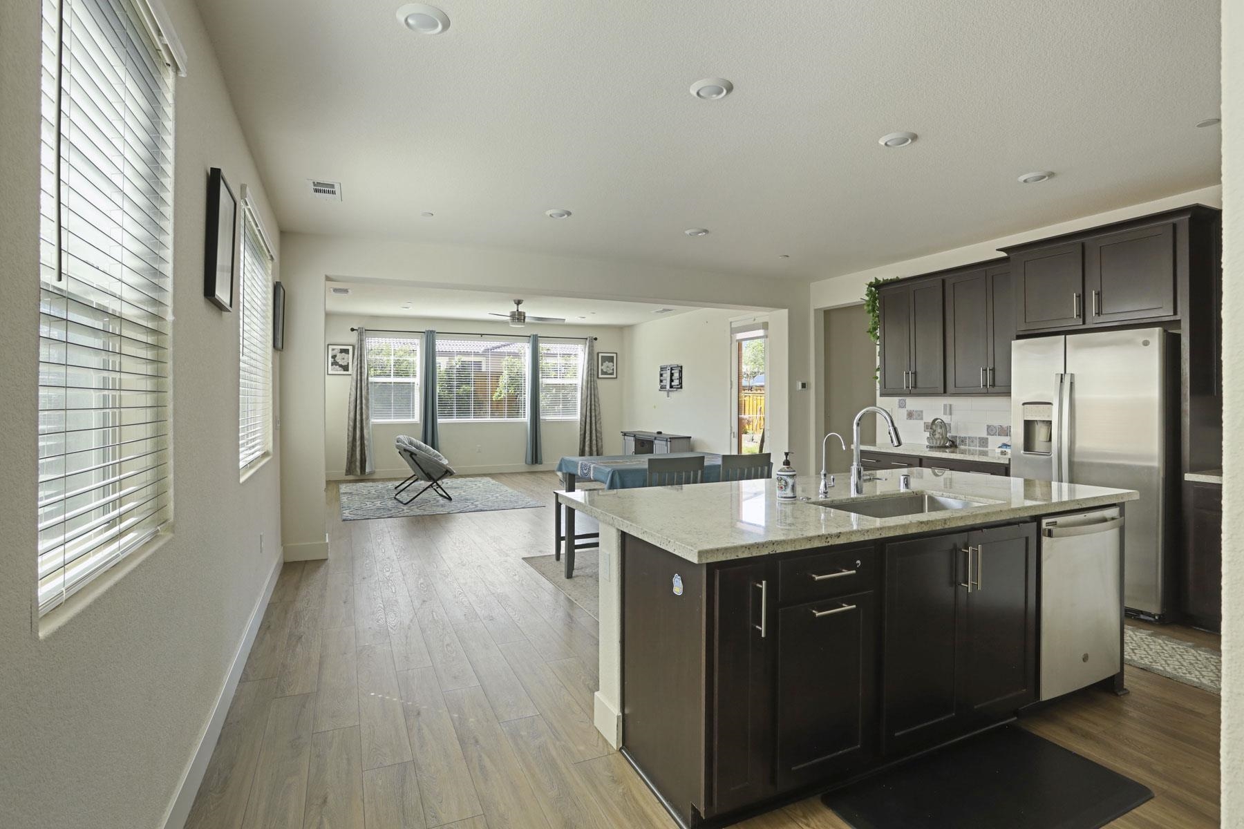 Detail Gallery Image 19 of 51 For 2605 Luna Ave, Tracy,  CA 95377 - 4 Beds | 3 Baths