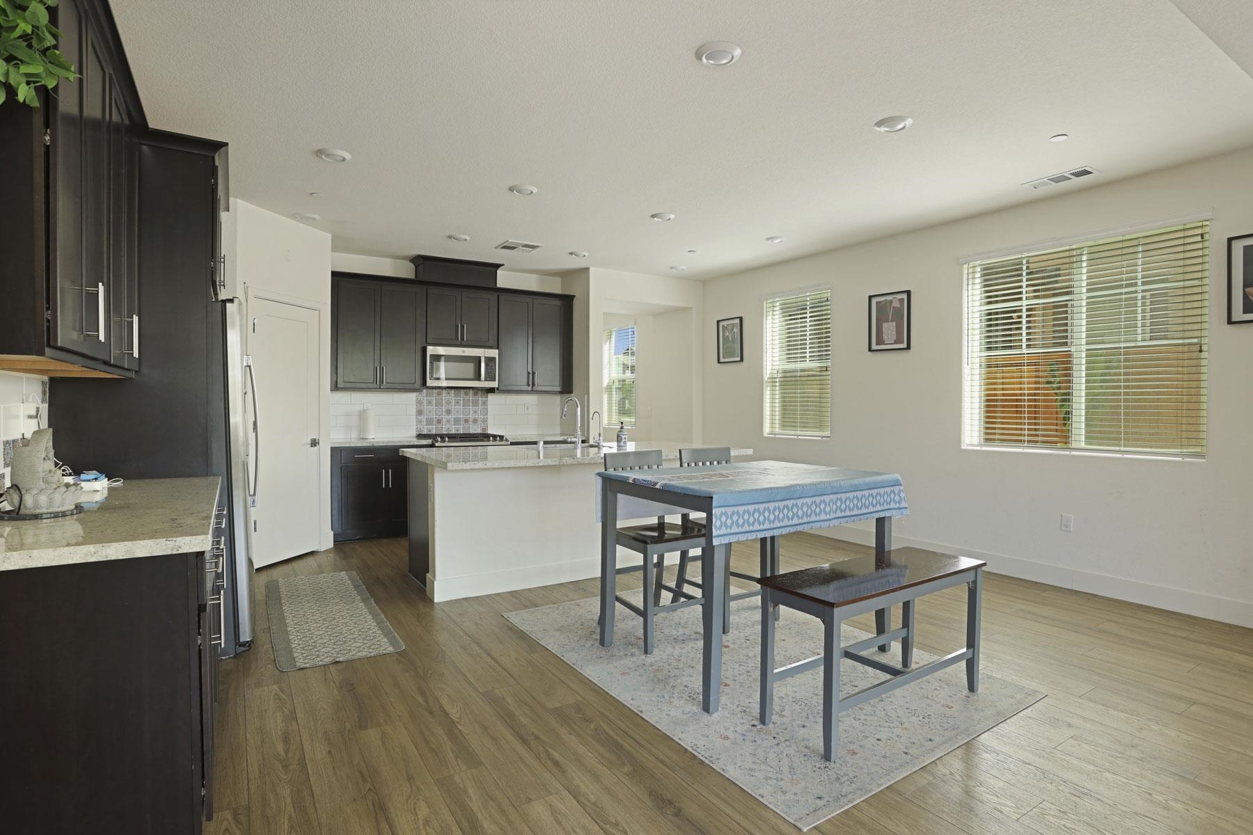 Detail Gallery Image 24 of 51 For 2605 Luna Ave, Tracy,  CA 95377 - 4 Beds | 3 Baths