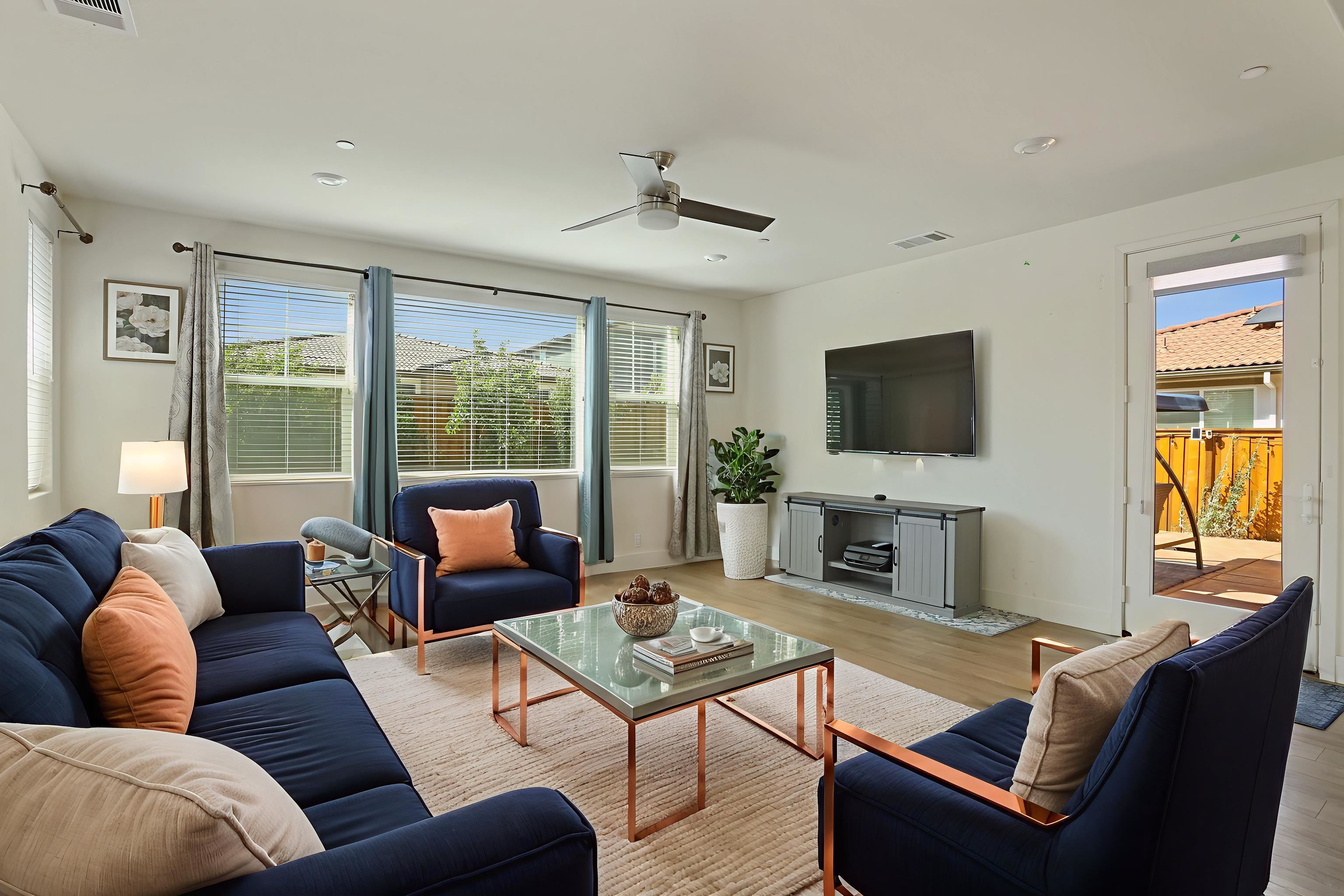 Detail Gallery Image 4 of 51 For 2605 Luna Ave, Tracy,  CA 95377 - 4 Beds | 3 Baths