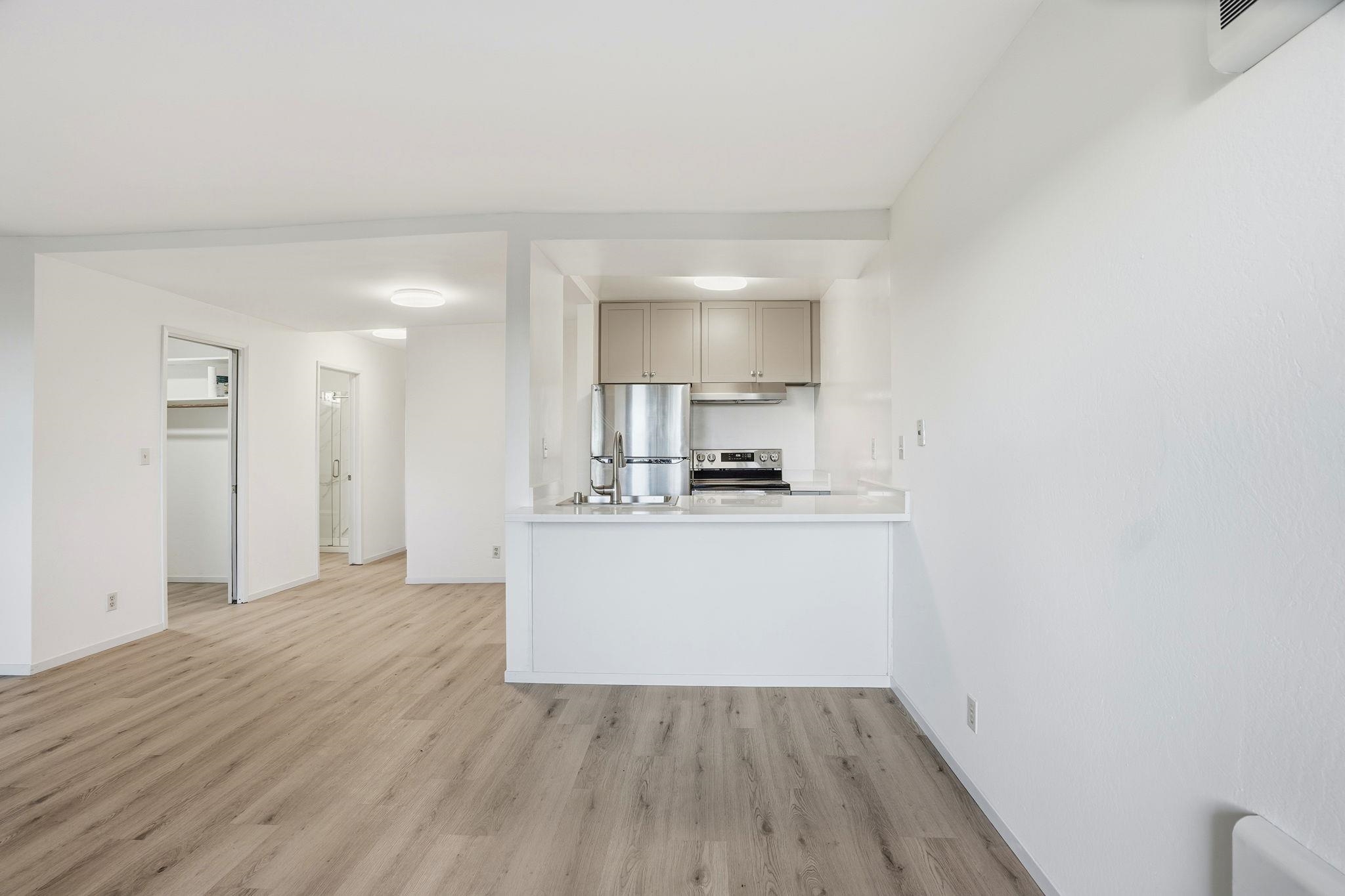 Detail Gallery Image 8 of 24 For 955 Shorepoint Ct #110,  Alameda,  CA 94501 - 0 Beds | 1 Baths