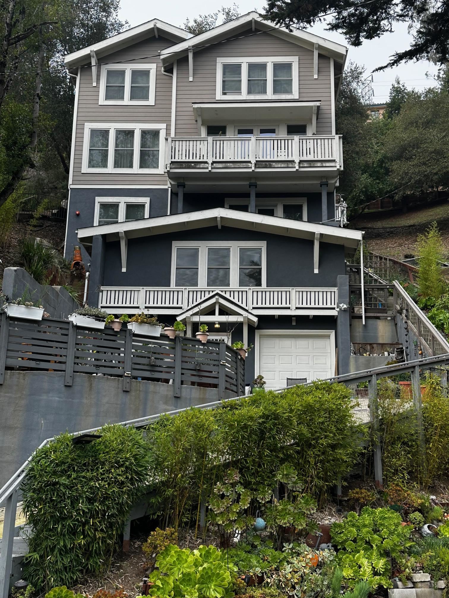 Front Image Thumbnail for EB41119758