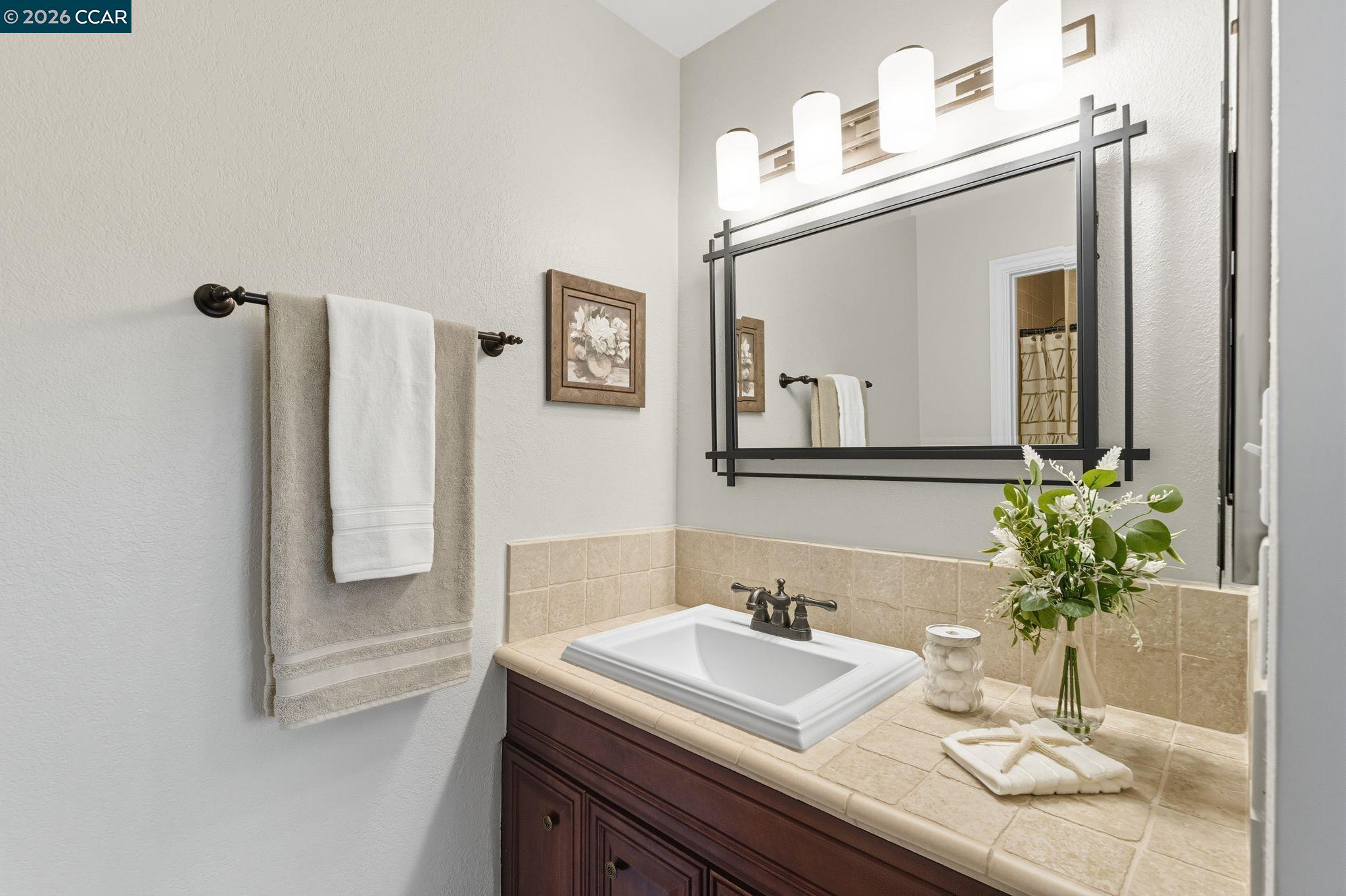 Detail Gallery Image 15 of 31 For 1585 Moraga Way, Moraga,  CA 94556 - 3 Beds | 2/1 Baths