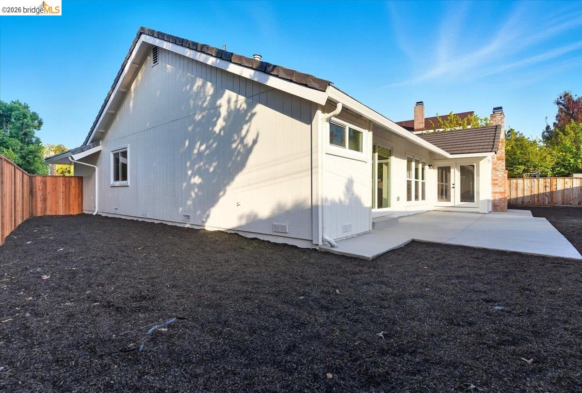 Detail Gallery Image 31 of 35 For 11 Paddock Ct, Pleasant Hill,  CA 94523 - 3 Beds | 2 Baths