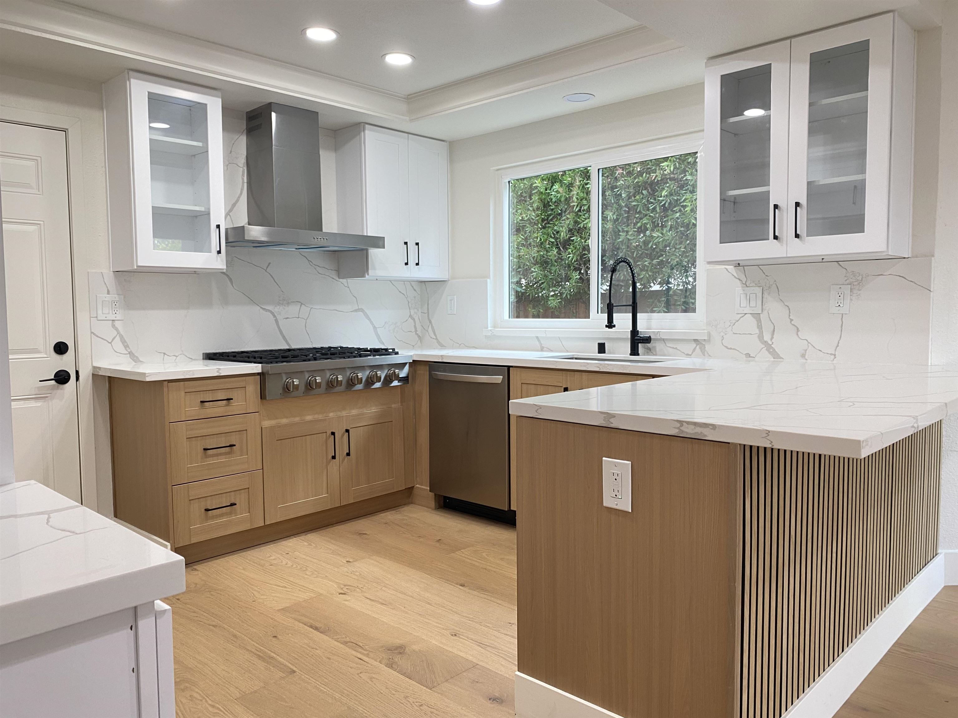 Detail Gallery Image 5 of 34 For 11 Paddock Ct, Pleasant Hill,  CA 94523 - 3 Beds | 2 Baths