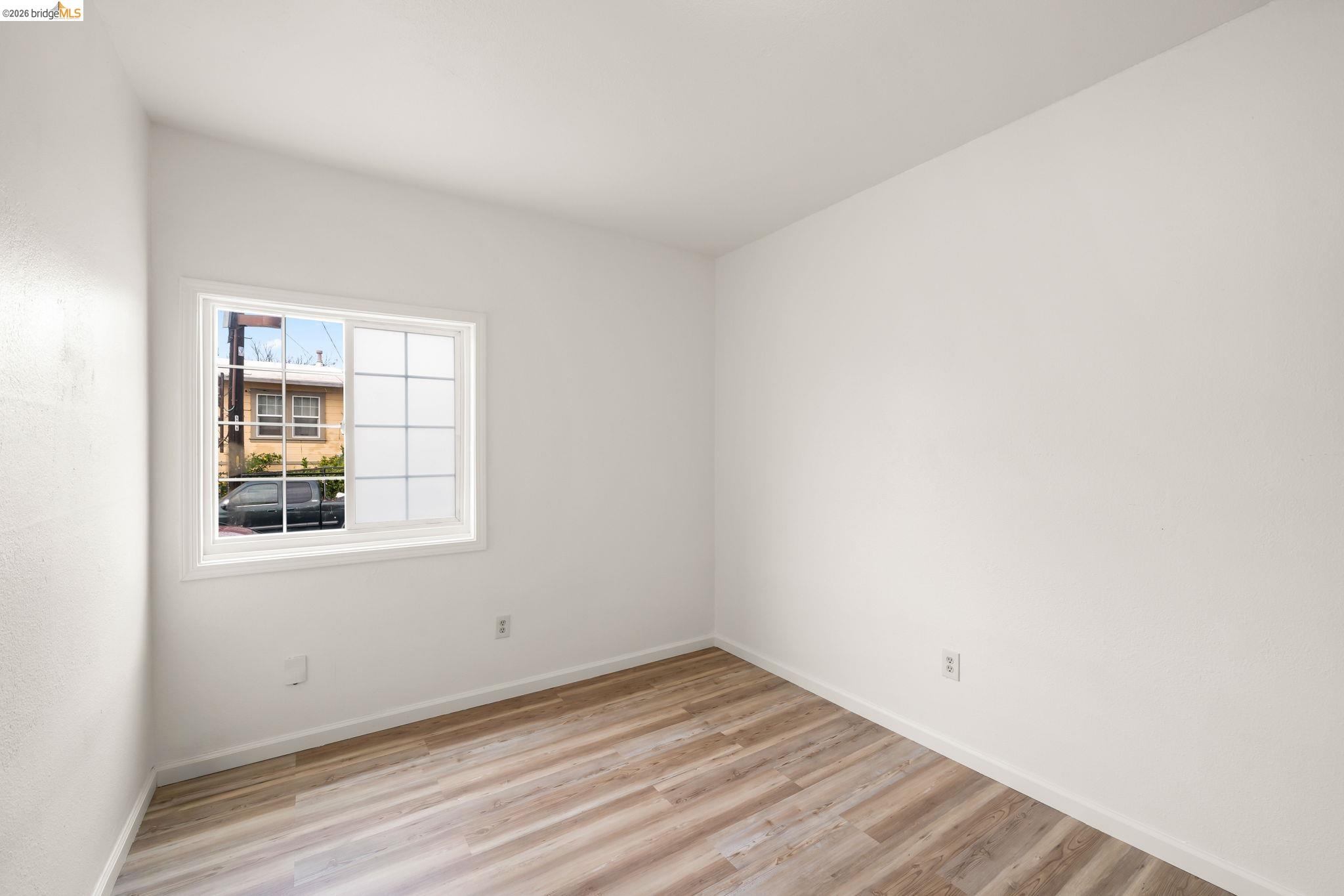 Detail Gallery Image 7 of 23 For 400 Bissell, Richmond,  CA 94801 - 4 Beds | 2 Baths