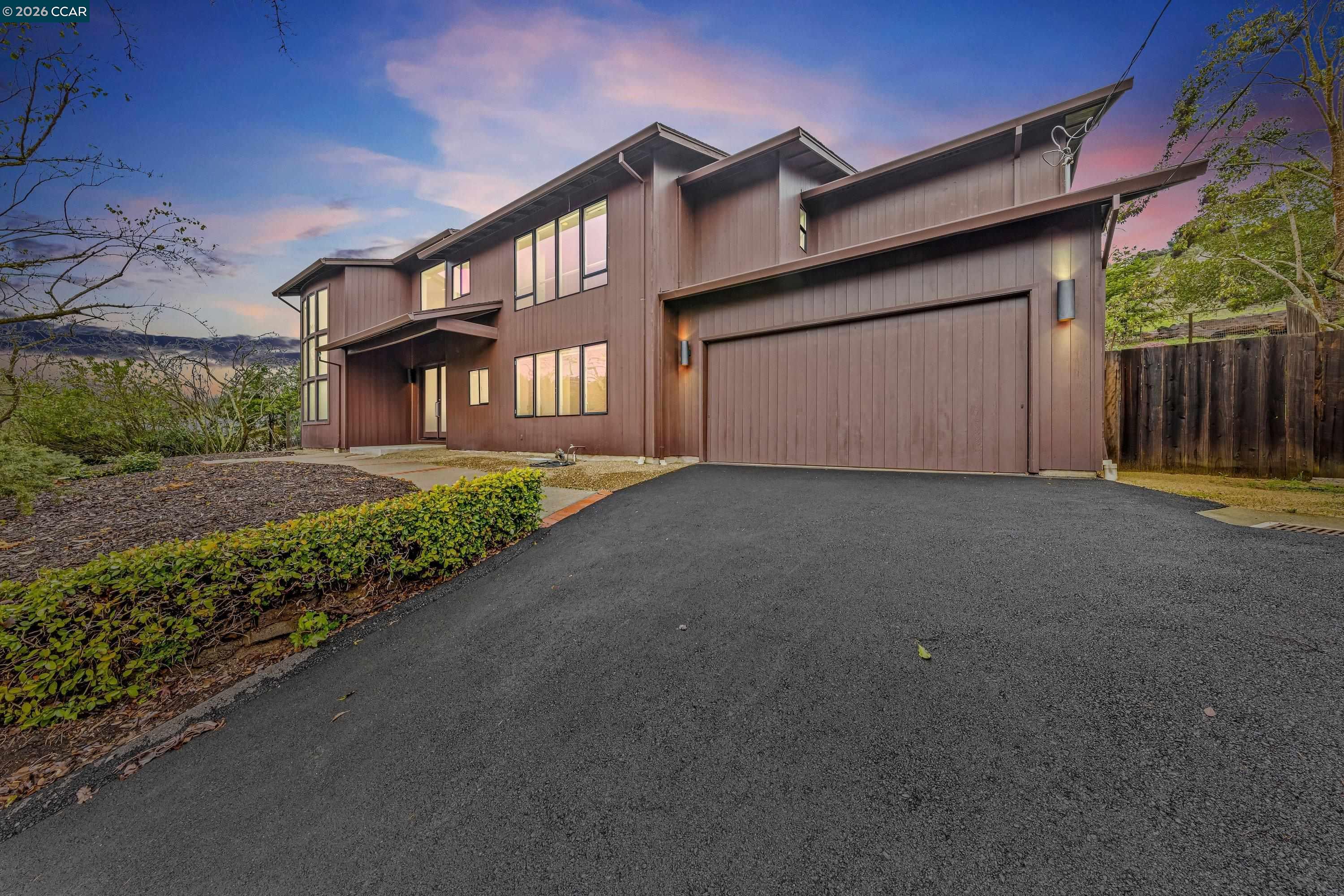 Front Image Thumbnail for CC41119820