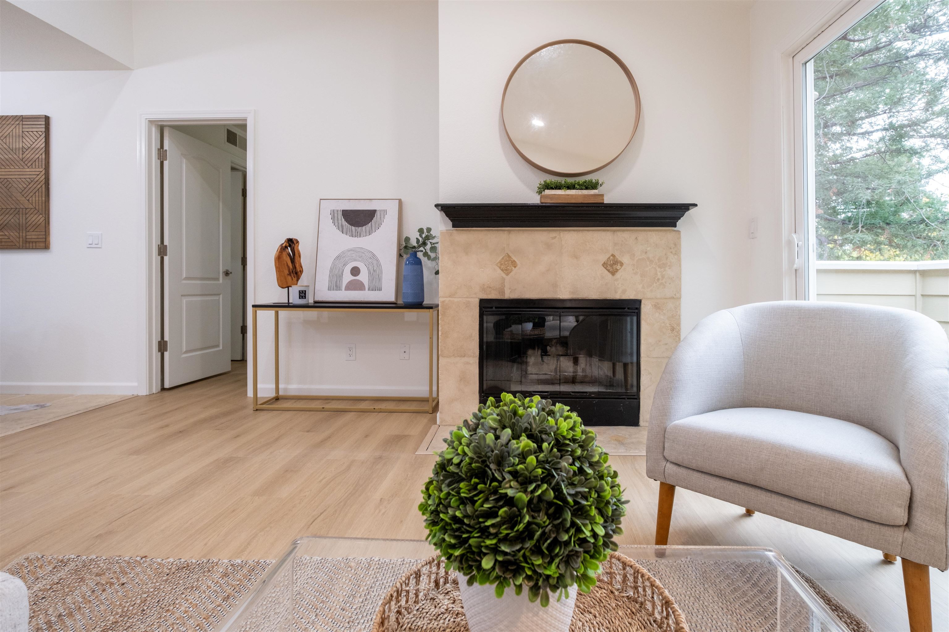 Photo #3: 41119847 Listing: Photo #3