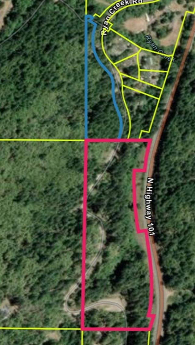 Detail Gallery Image 2 of 22 For 28440 Ryan Creek Rd, Willits,  CA 95490 - 3 Beds | 1 Baths