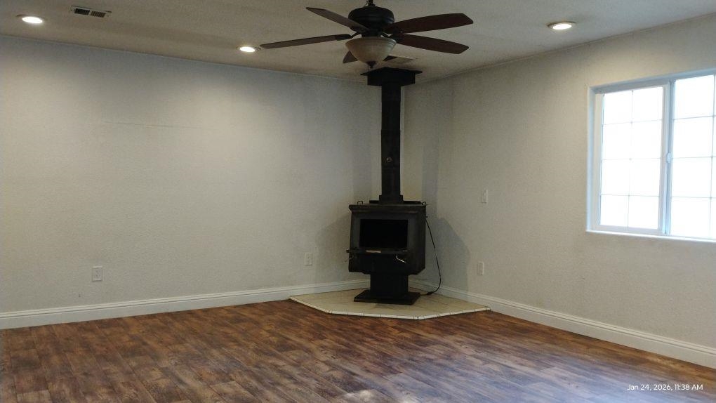 Detail Gallery Image 7 of 22 For 28440 Ryan Creek Rd, Willits,  CA 95490 - 3 Beds | 1 Baths