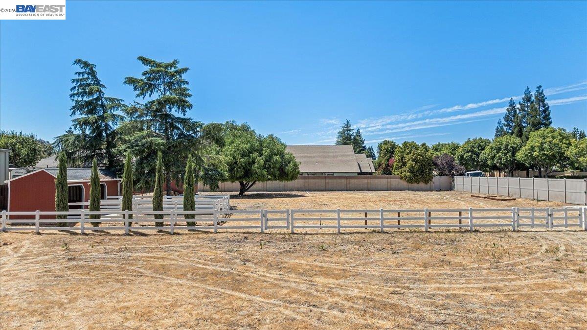 Detail Gallery Image 44 of 50 For 27000 S Hillview St, Tracy,  CA 95304 - 4 Beds | 3 Baths