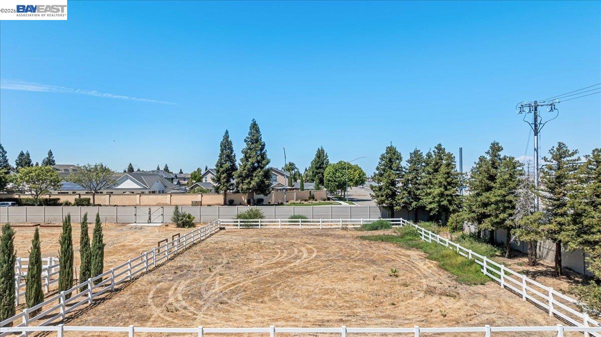 Detail Gallery Image 45 of 50 For 27000 S Hillview St, Tracy,  CA 95304 - 4 Beds | 3 Baths