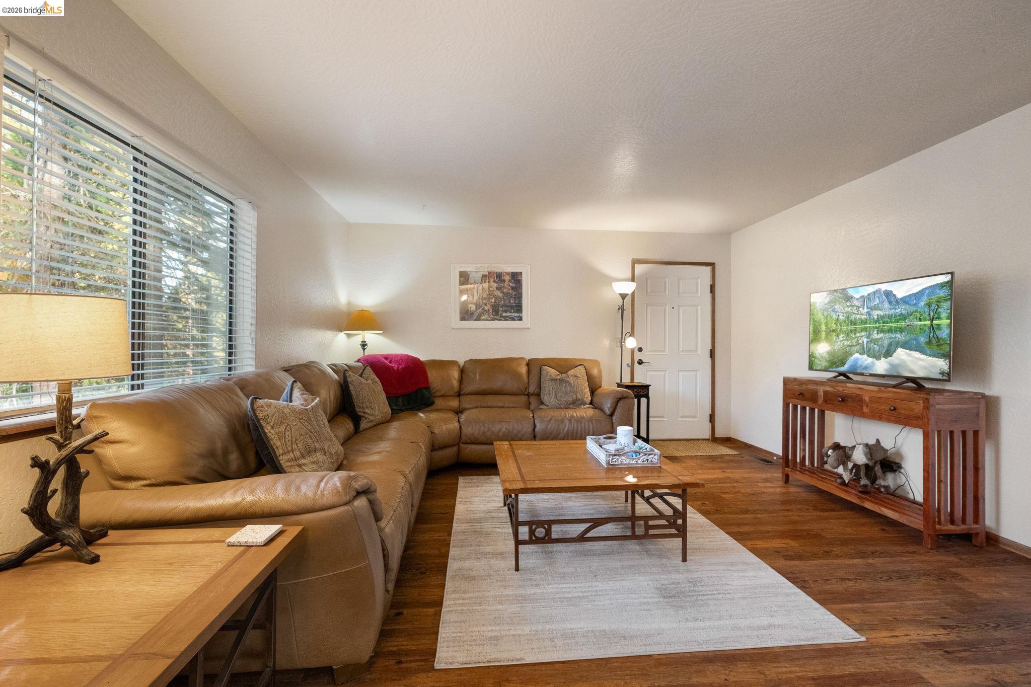 Detail Gallery Image 3 of 20 For 22435 Ponderosa, Twain Harte,  CA 95383-9999 - 4 Beds | 2 Baths