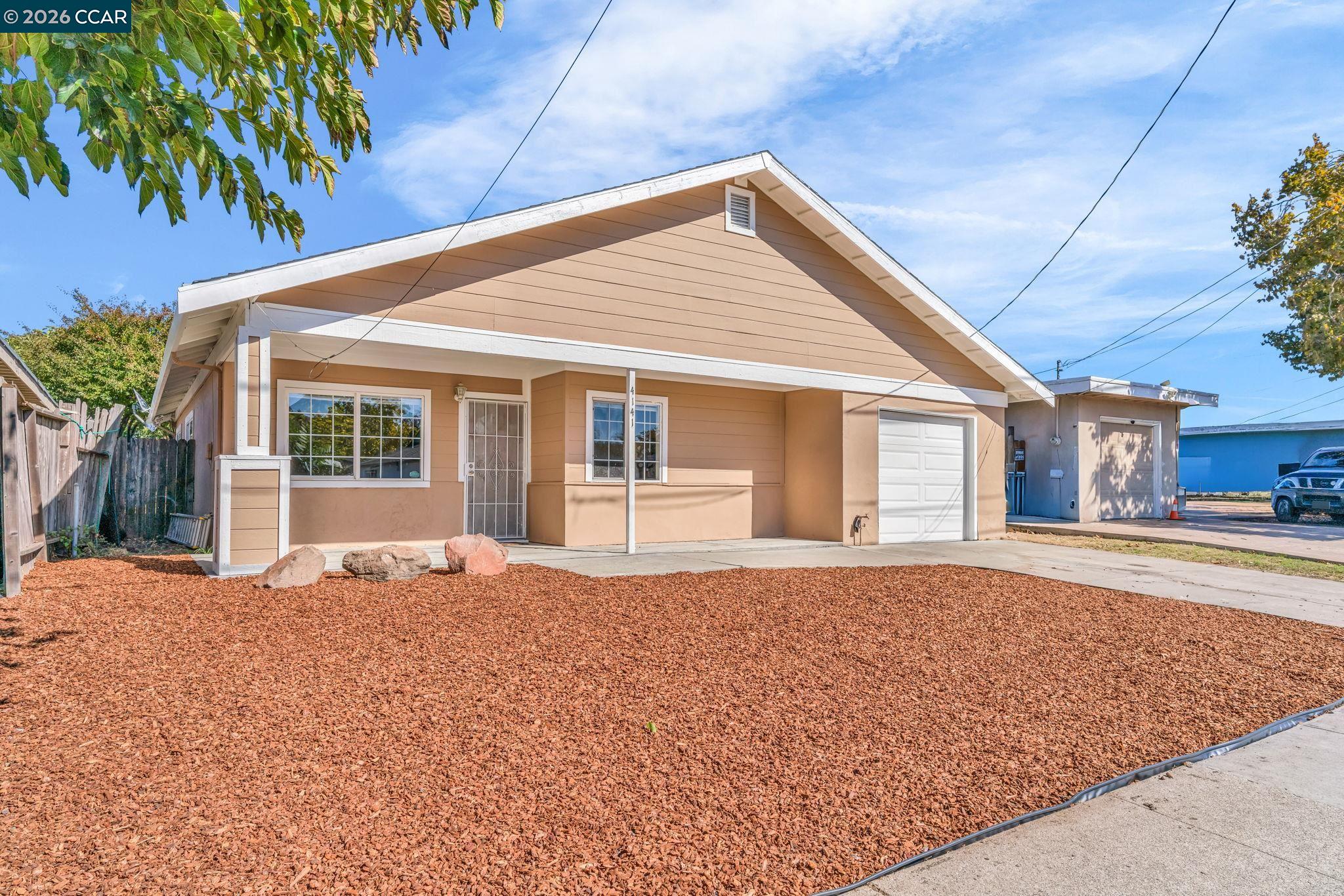 Front Image Thumbnail for CC41119882