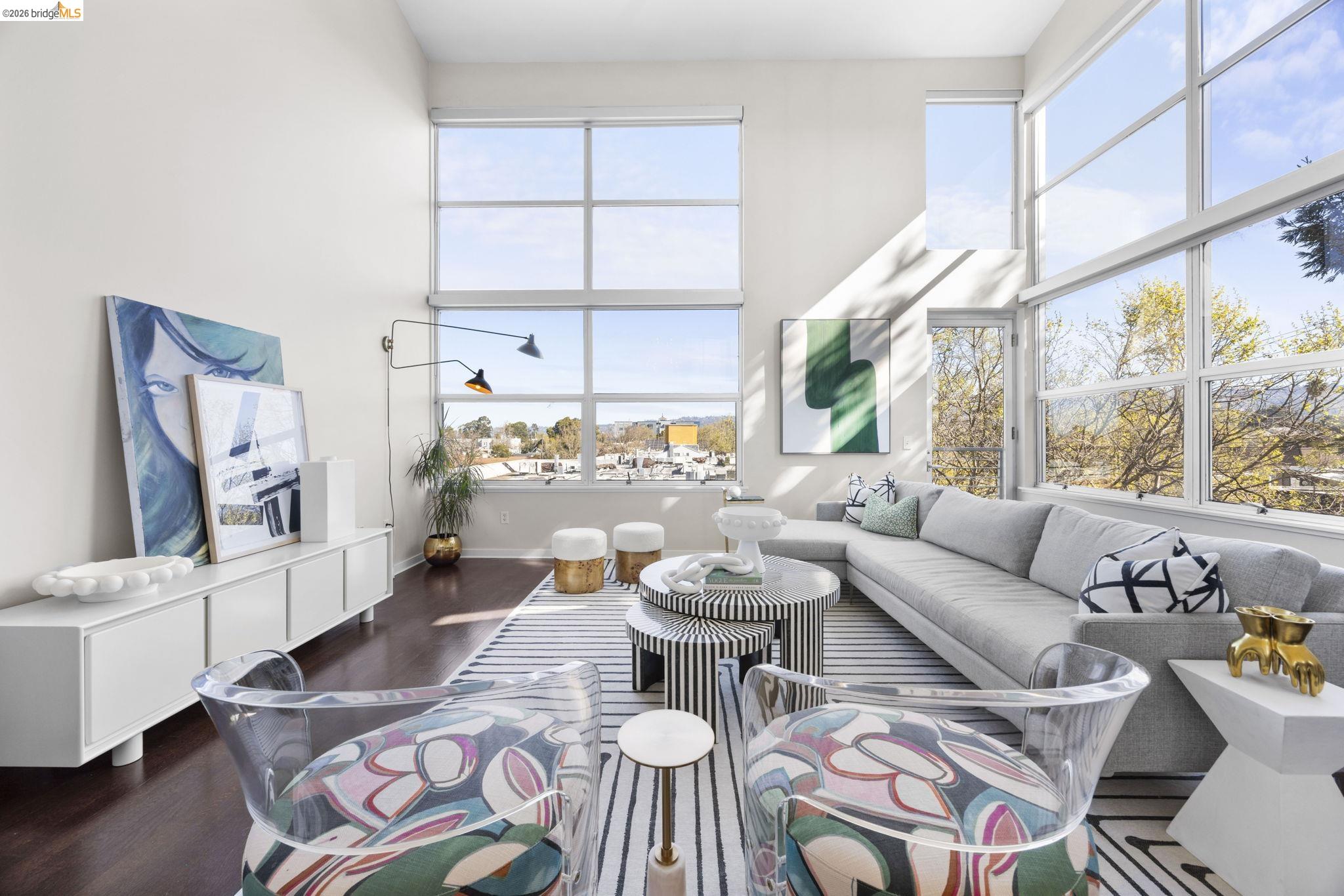 Front Image Thumbnail for EB41119884