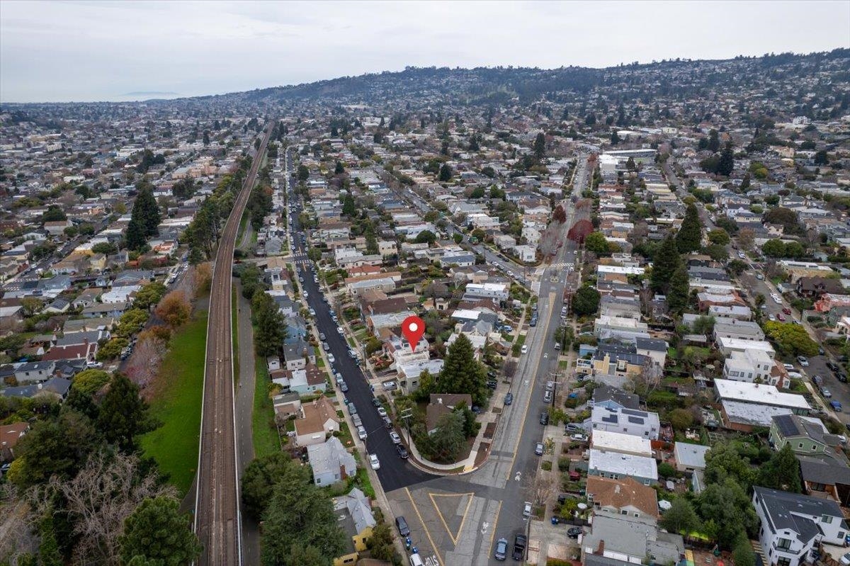 Detail Gallery Image 35 of 36 For 1127 Key Route Blvd, Albany,  CA 94706 - 2 Beds | 1 Baths