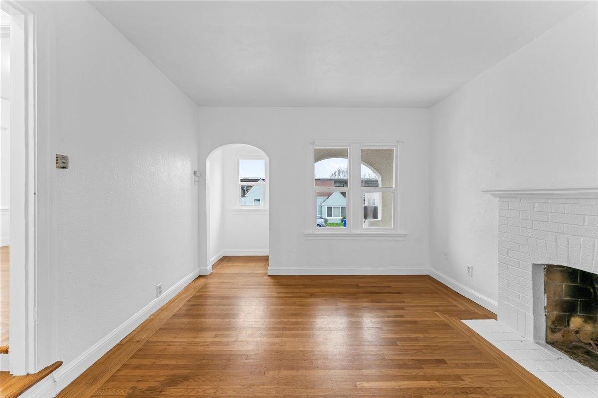 Detail Gallery Image 9 of 36 For 1127 Key Route Blvd, Albany,  CA 94706 - 2 Beds | 1 Baths