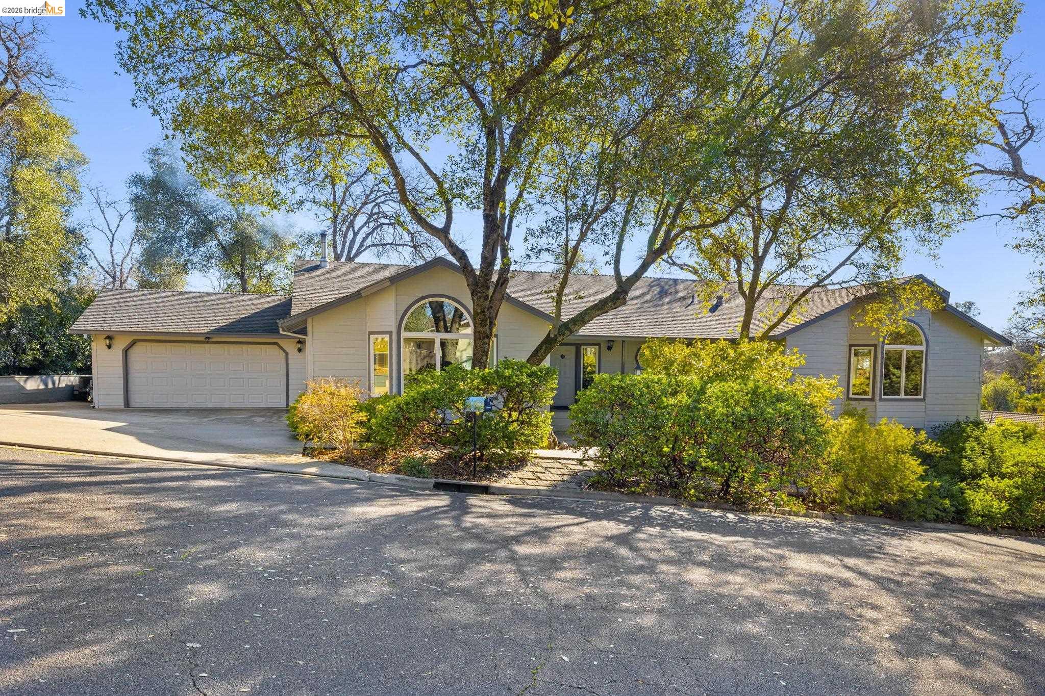 Front Image Thumbnail for EB41119904