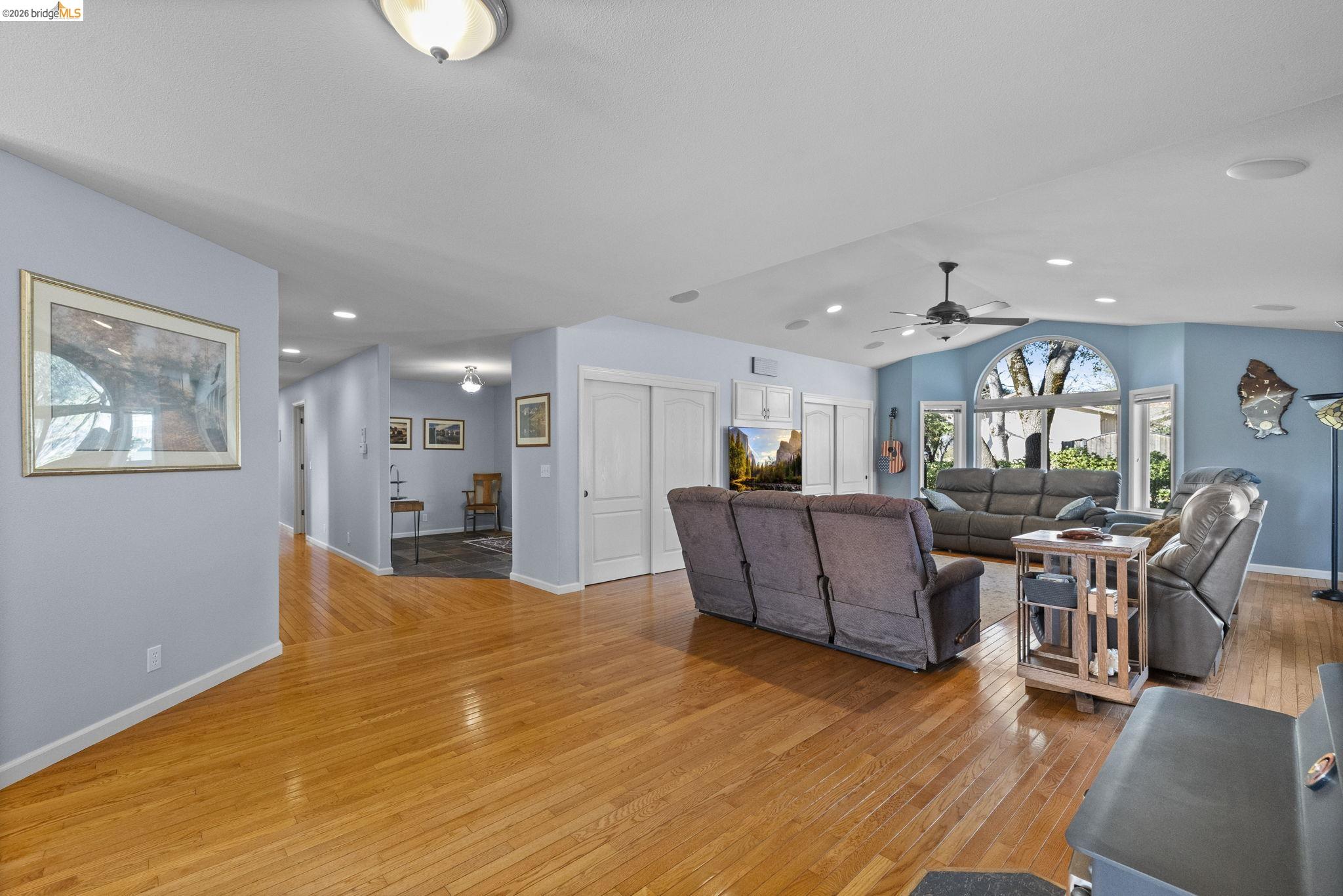 Detail Gallery Image 14 of 51 For 15 Corte Del Encino, Sonora,  CA 95370 - 4 Beds | 3/1 Baths