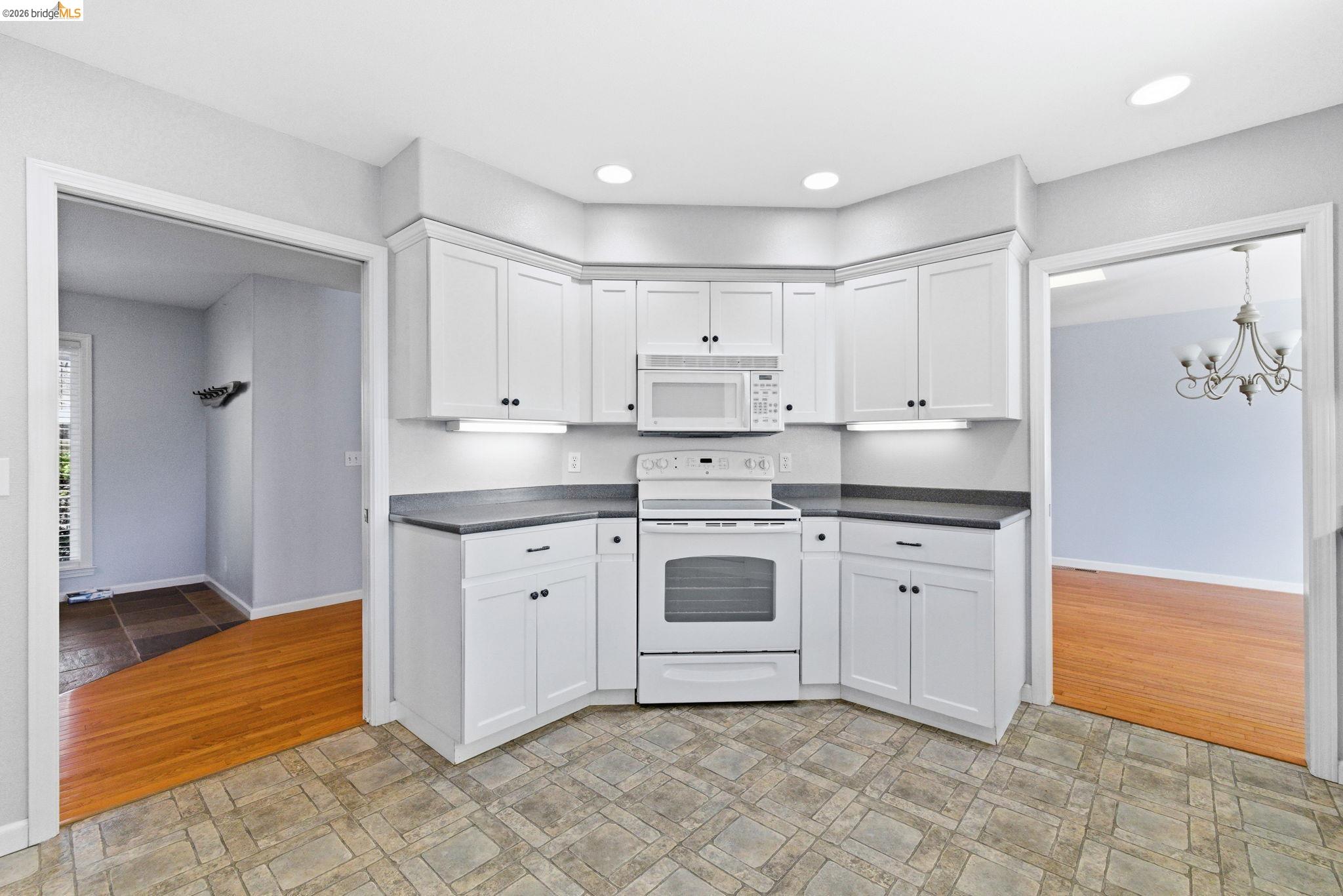 Detail Gallery Image 17 of 51 For 15 Corte Del Encino, Sonora,  CA 95370 - 4 Beds | 3/1 Baths