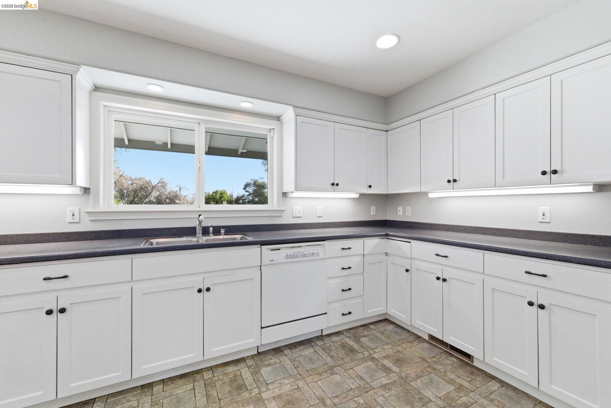 Detail Gallery Image 19 of 51 For 15 Corte Del Encino, Sonora,  CA 95370 - 4 Beds | 3/1 Baths