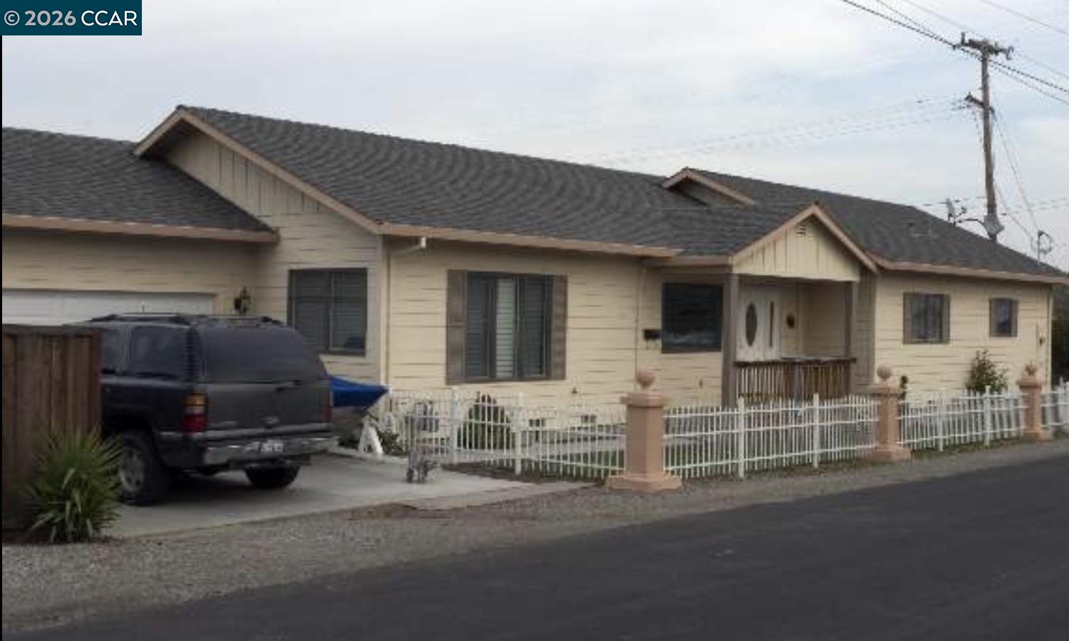 Front Image Thumbnail for CC41119910