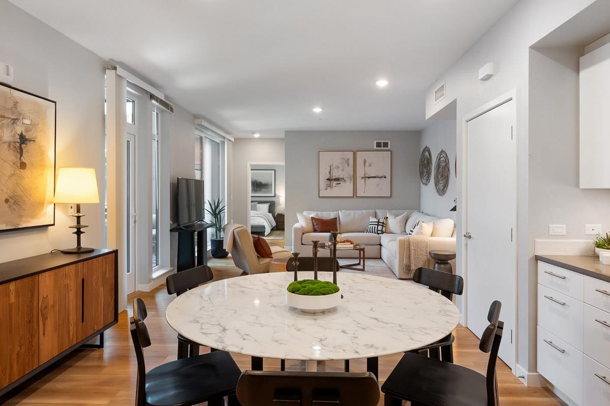 Photo #8: 41119912 Listing: Photo #8