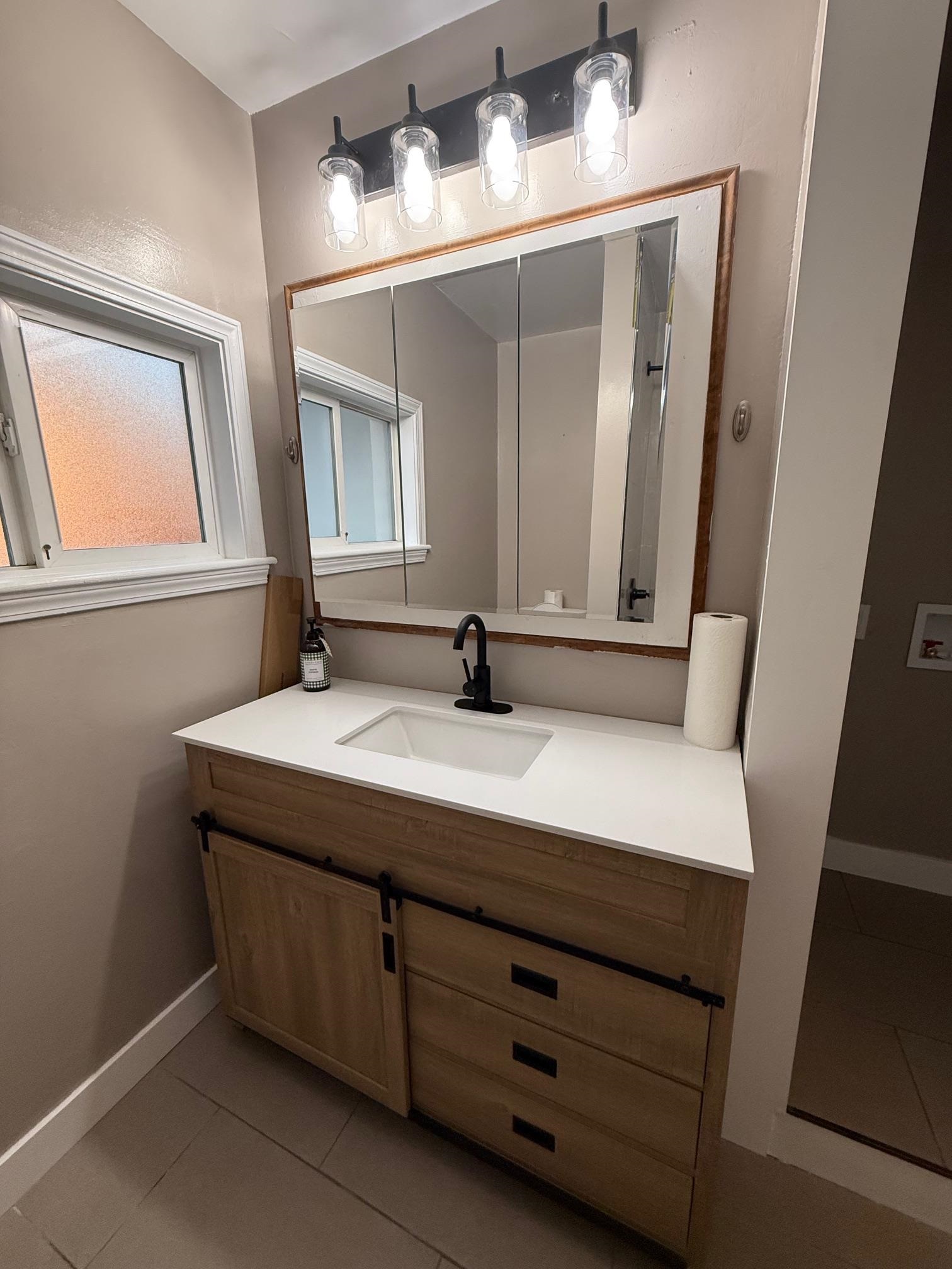 Detail Gallery Image 11 of 52 For 17028 Santa Fe St, Hayward,  CA 94541 - 4 Beds | 2 Baths