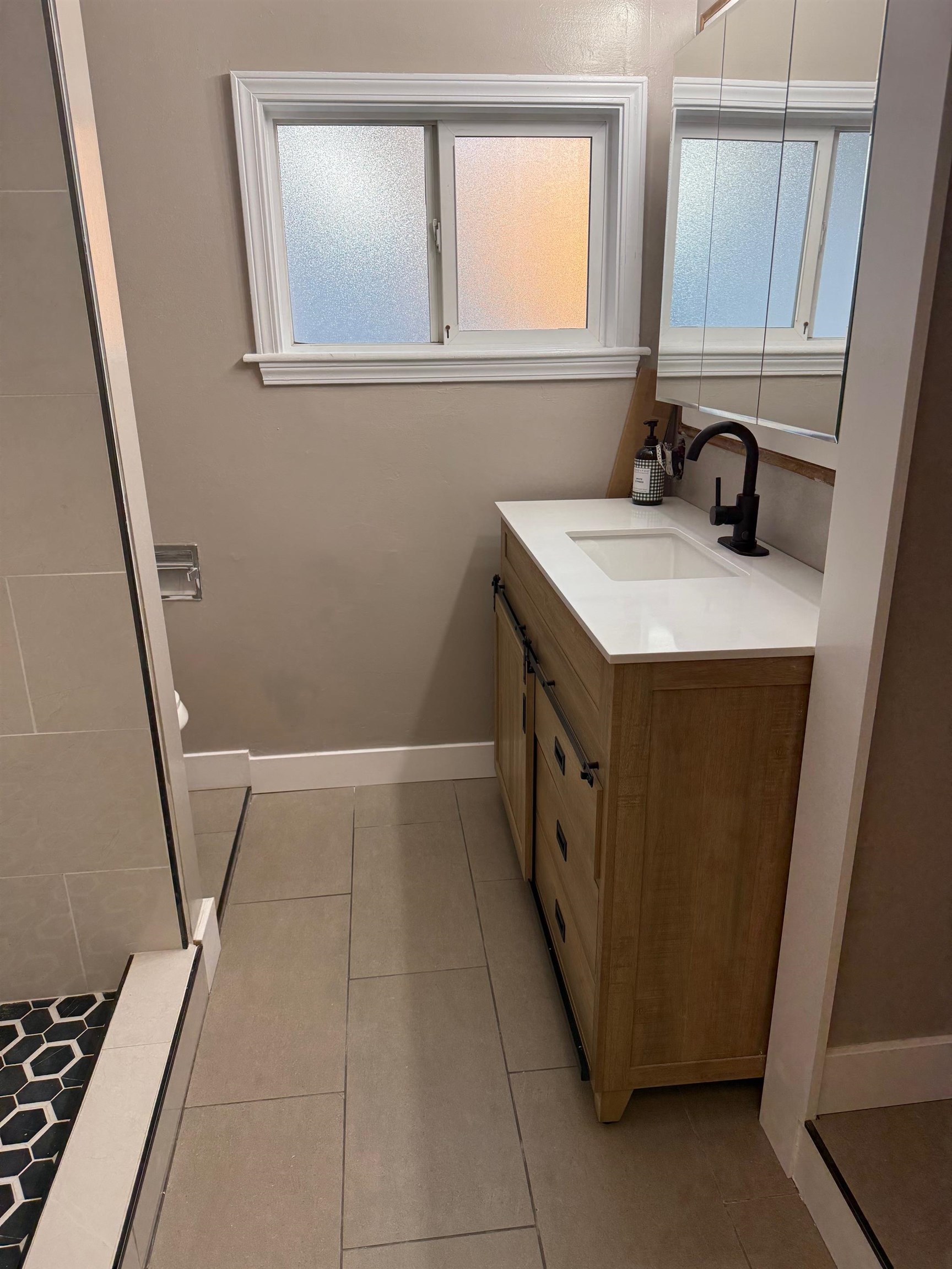 Detail Gallery Image 13 of 52 For 17028 Santa Fe St, Hayward,  CA 94541 - 4 Beds | 2 Baths