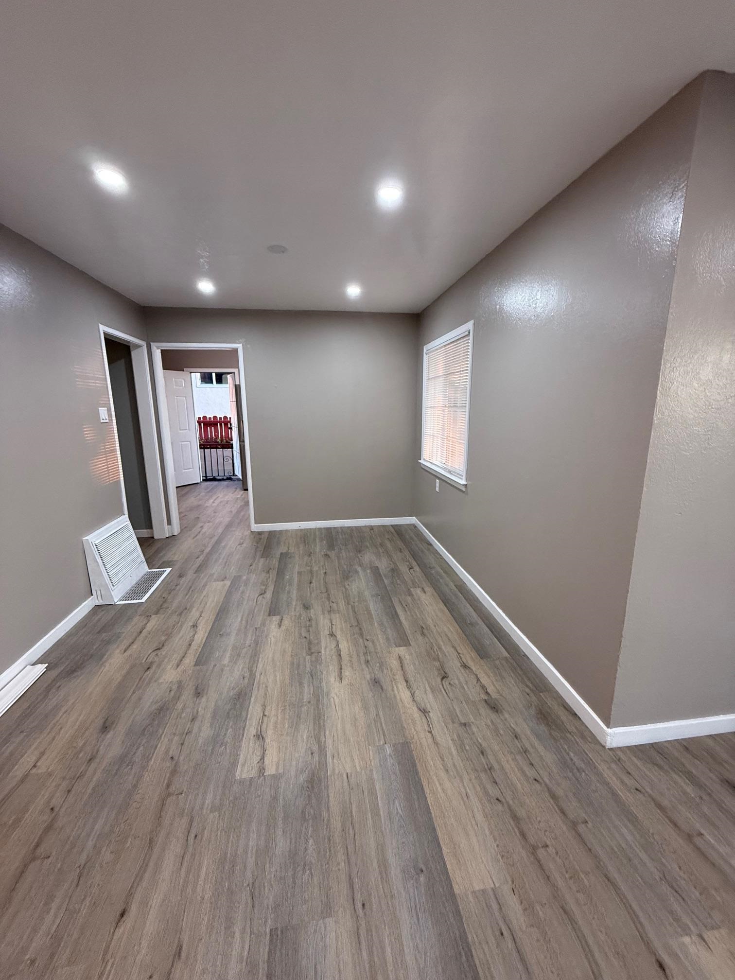 Detail Gallery Image 17 of 52 For 17028 Santa Fe St, Hayward,  CA 94541 - 4 Beds | 2 Baths